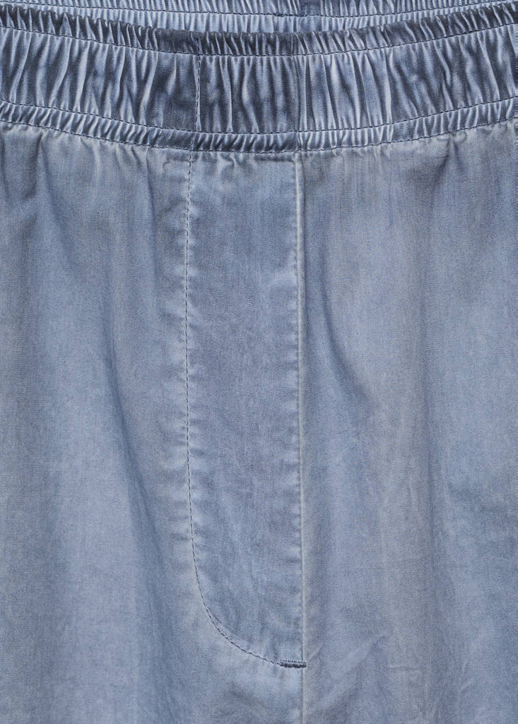Garment-dyed cotton long trousers — Ink Blue