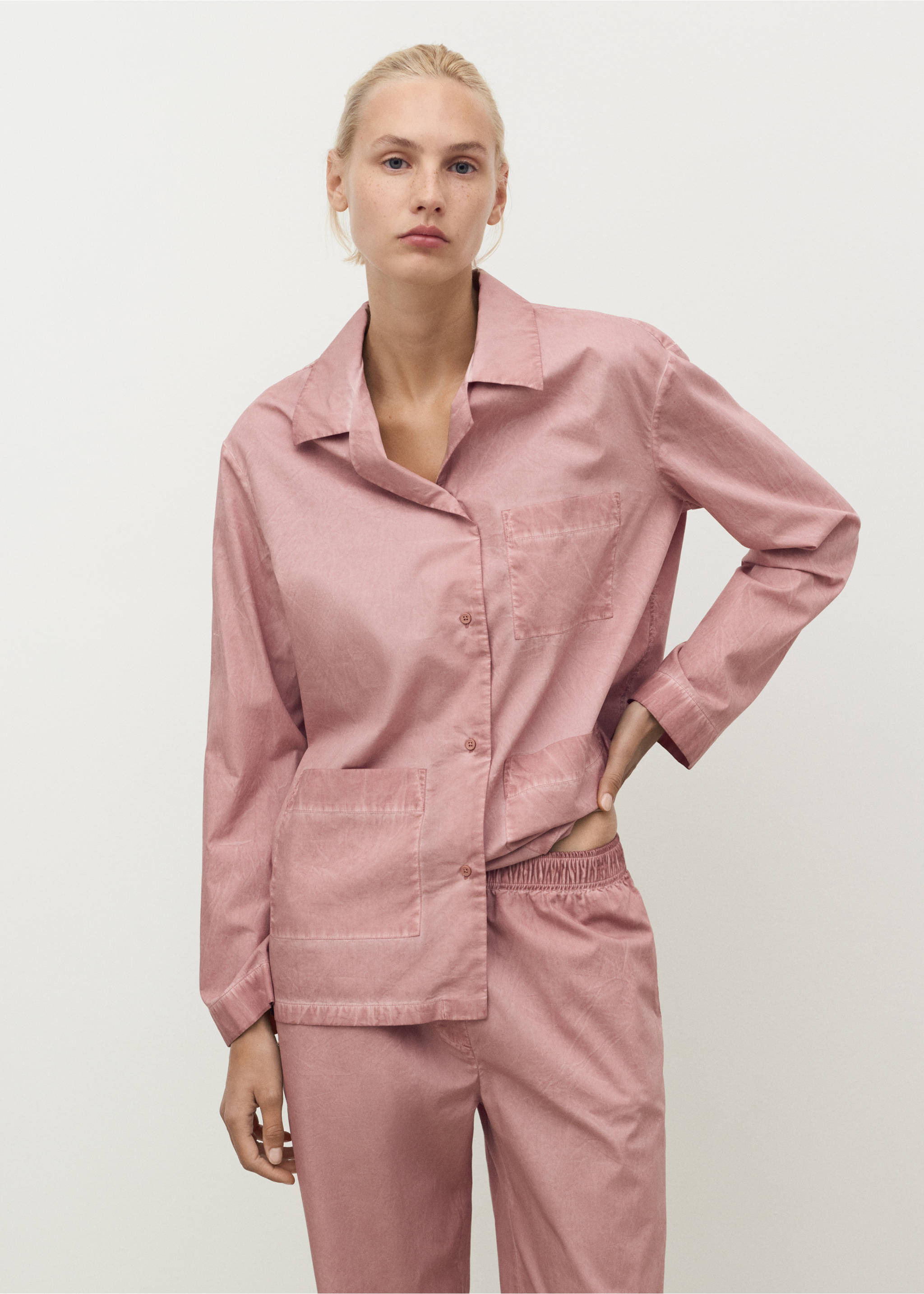 Chemise coton garment-dyed - Détail de l'article 1, Rose géranium. Ref: 17014112-00.