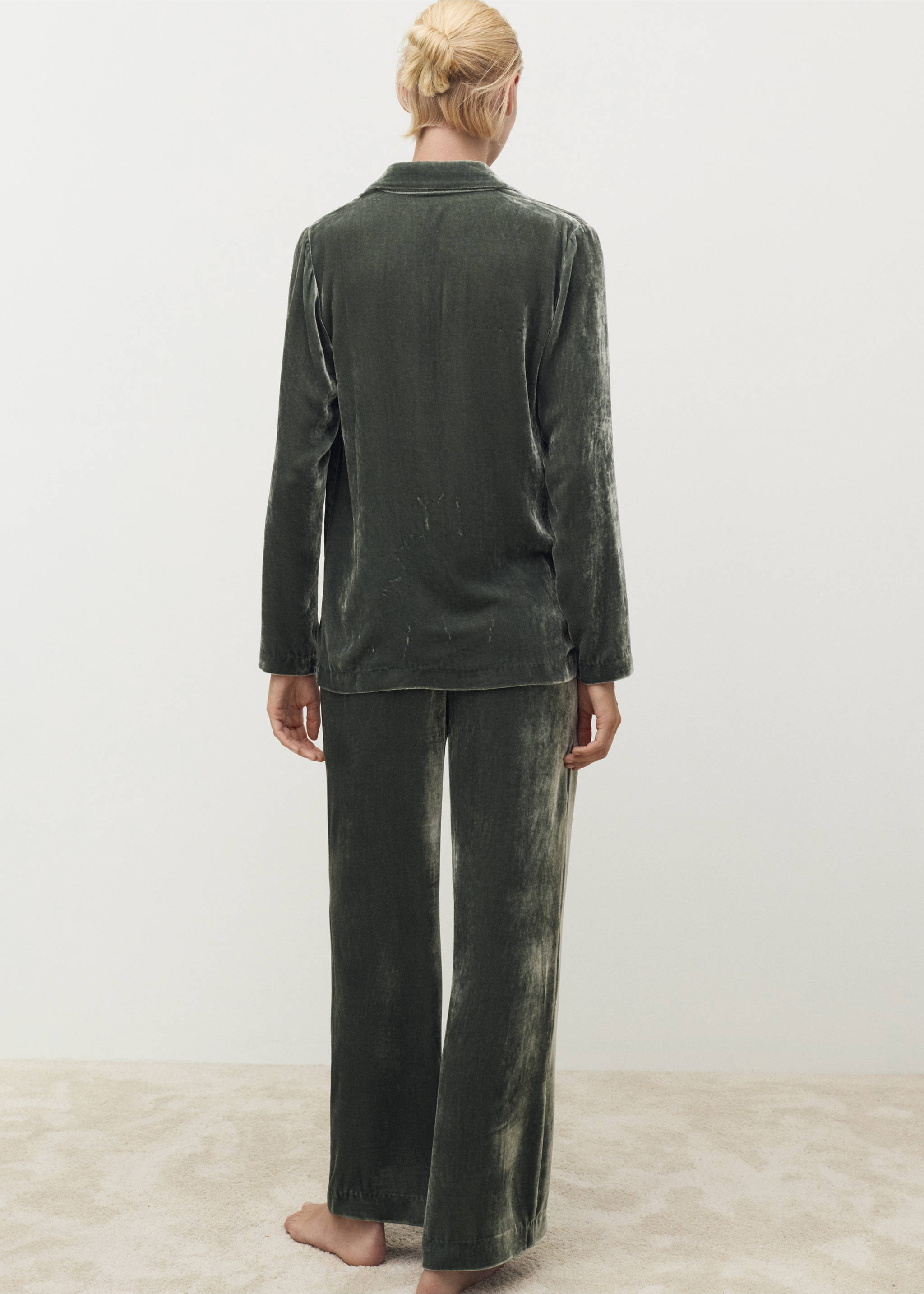 Pantalon velours soie - Verso de l’article, Vert. Ref: 17014114-00.