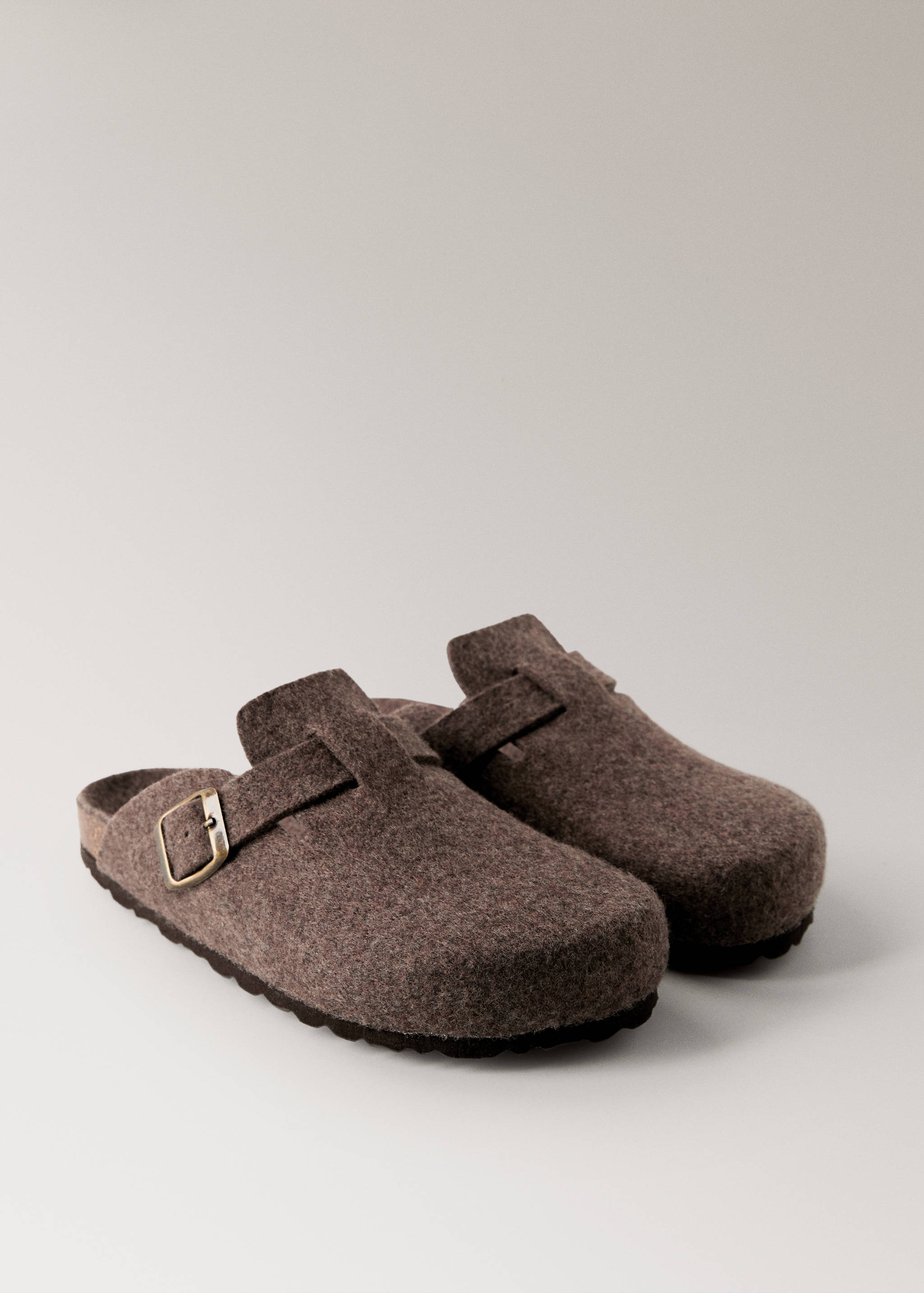 Chaussons en feutre - Plan moyen