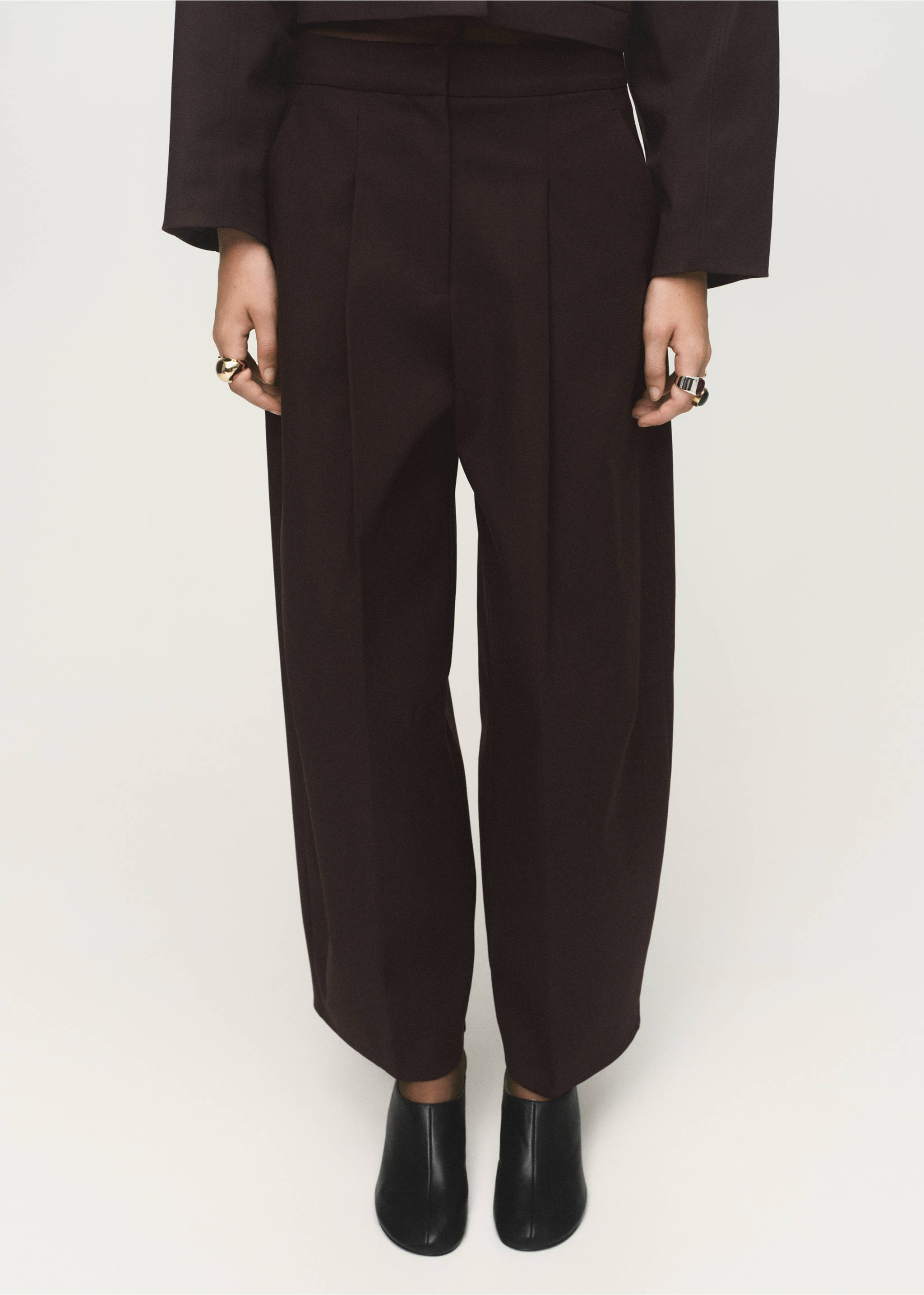 Pleated wide leg trousers - Medium plane, Chocolate. Ref: 17014122-00.