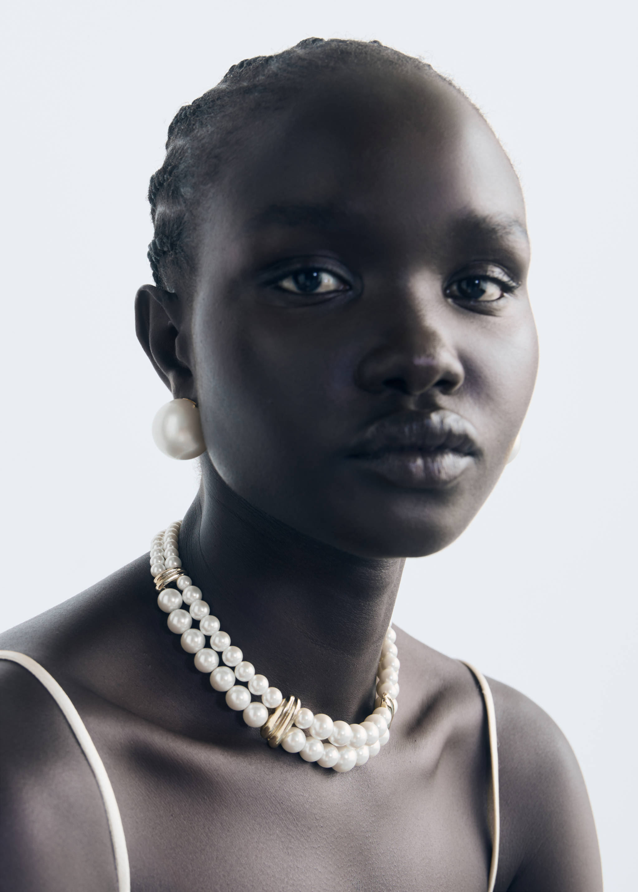 Pearl earrings - Details of the article 9