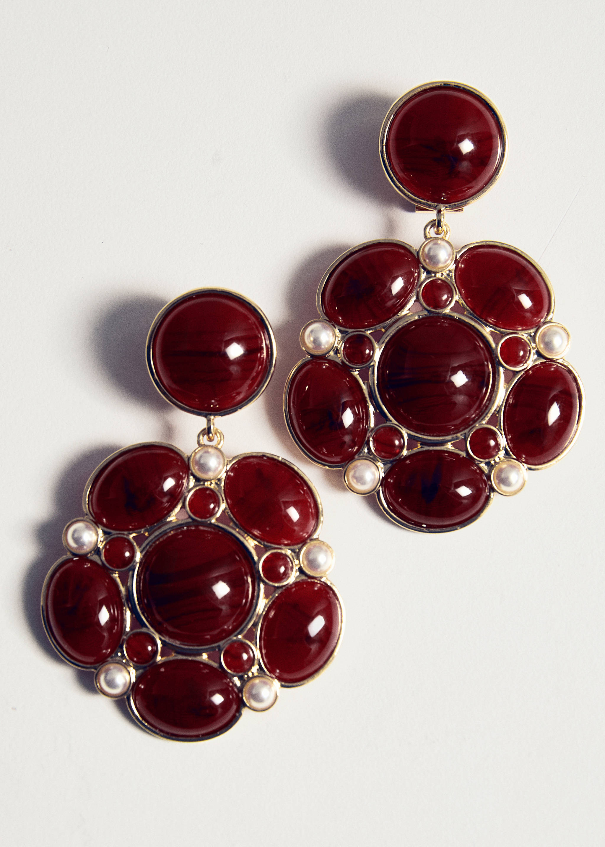 Resin stud earrings - Details of the article 5