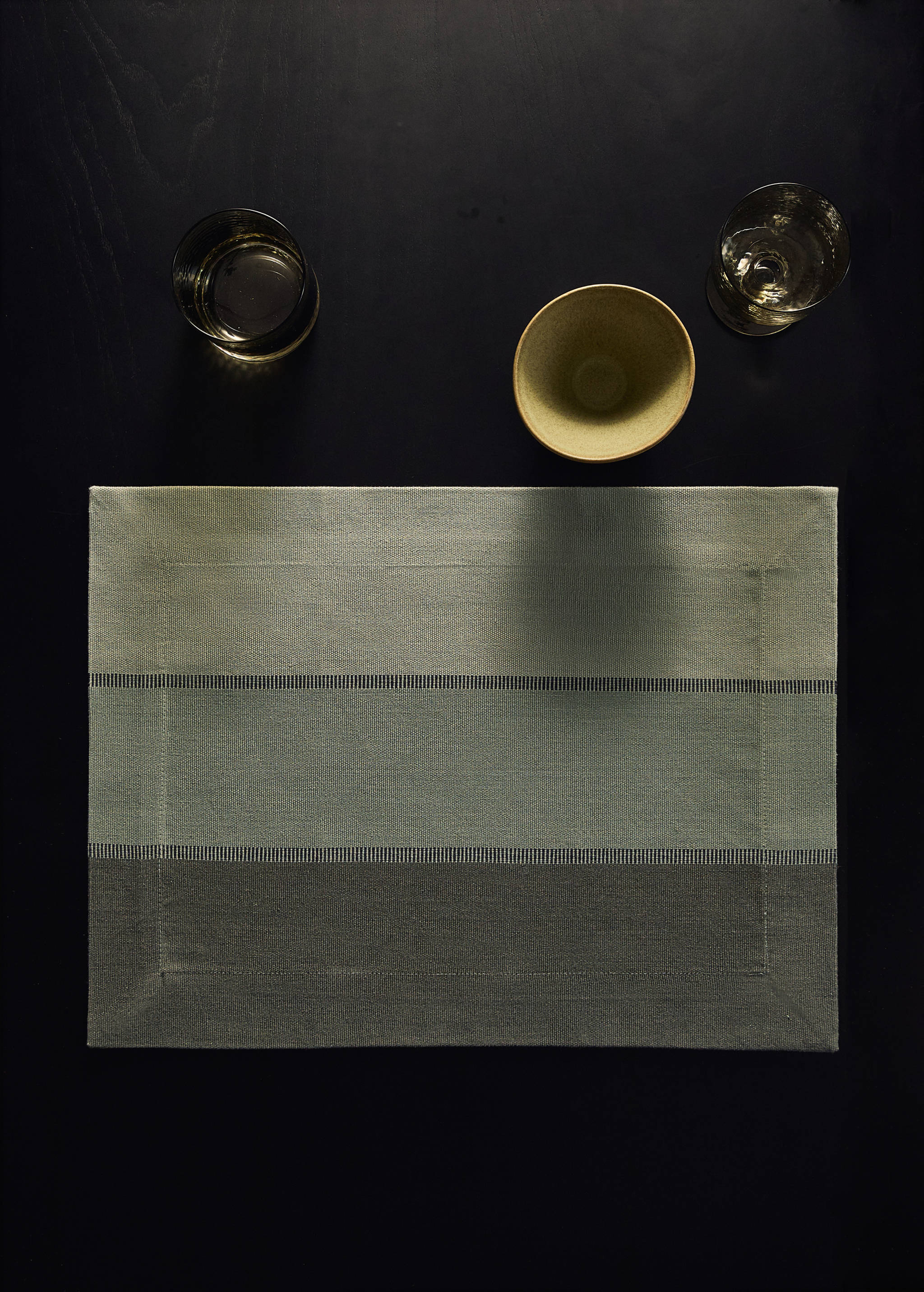 Cotton placemats with coloured stripes - General plane