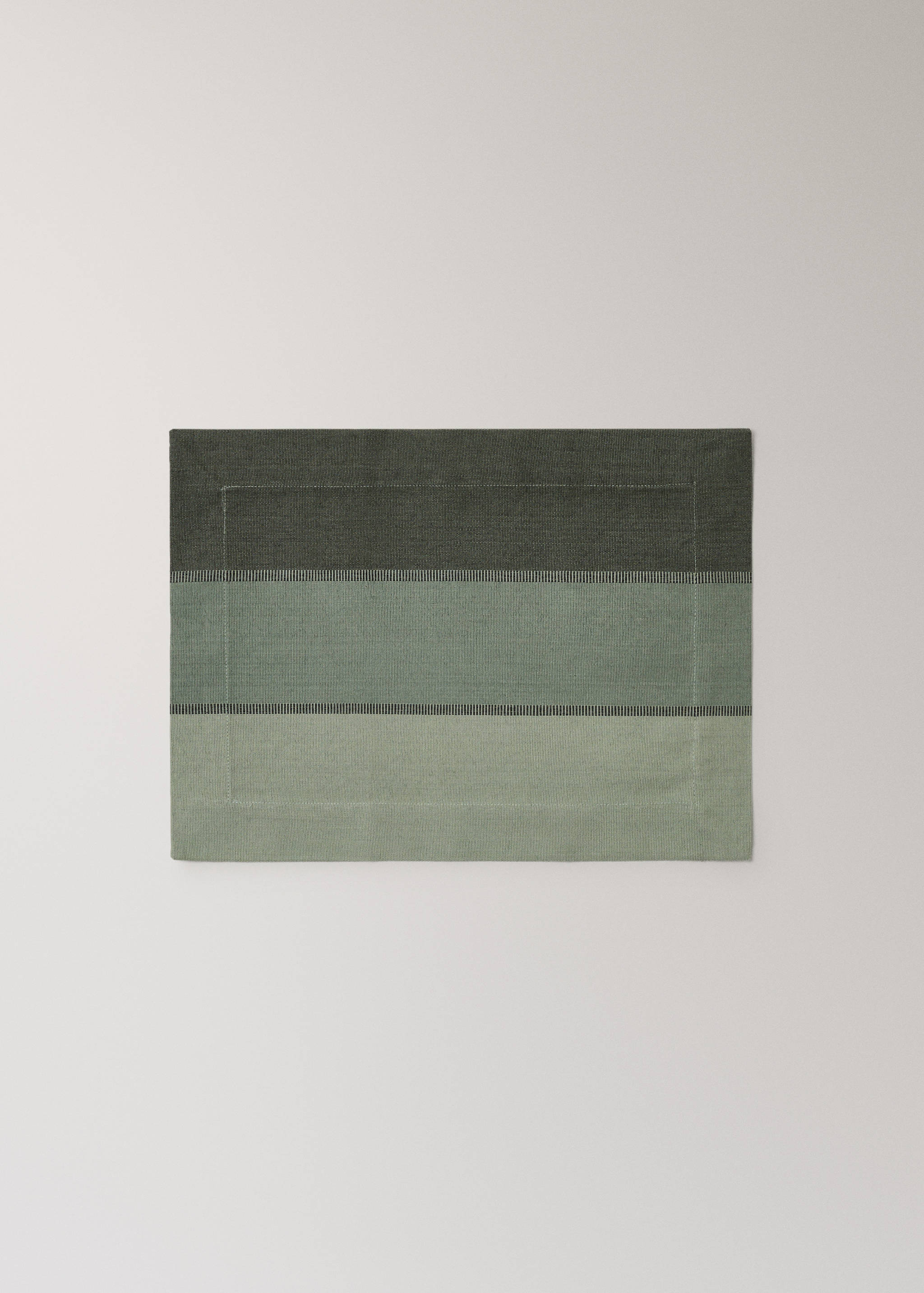 Cotton placemats with coloured stripes - Article without model