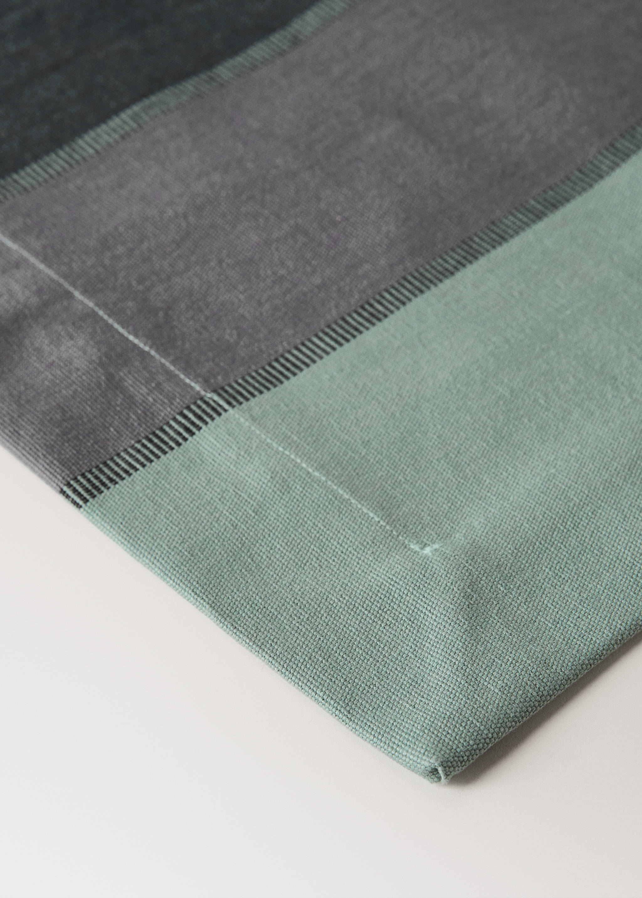 Cotton placemats with coloured stripes - Details of the article 2