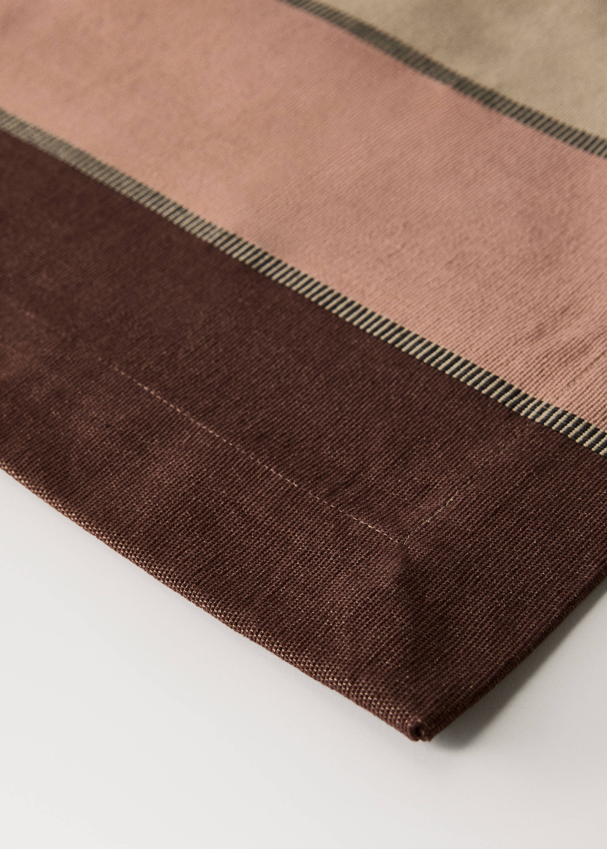 Cotton placemats with coloured stripes - Details of the article 2
