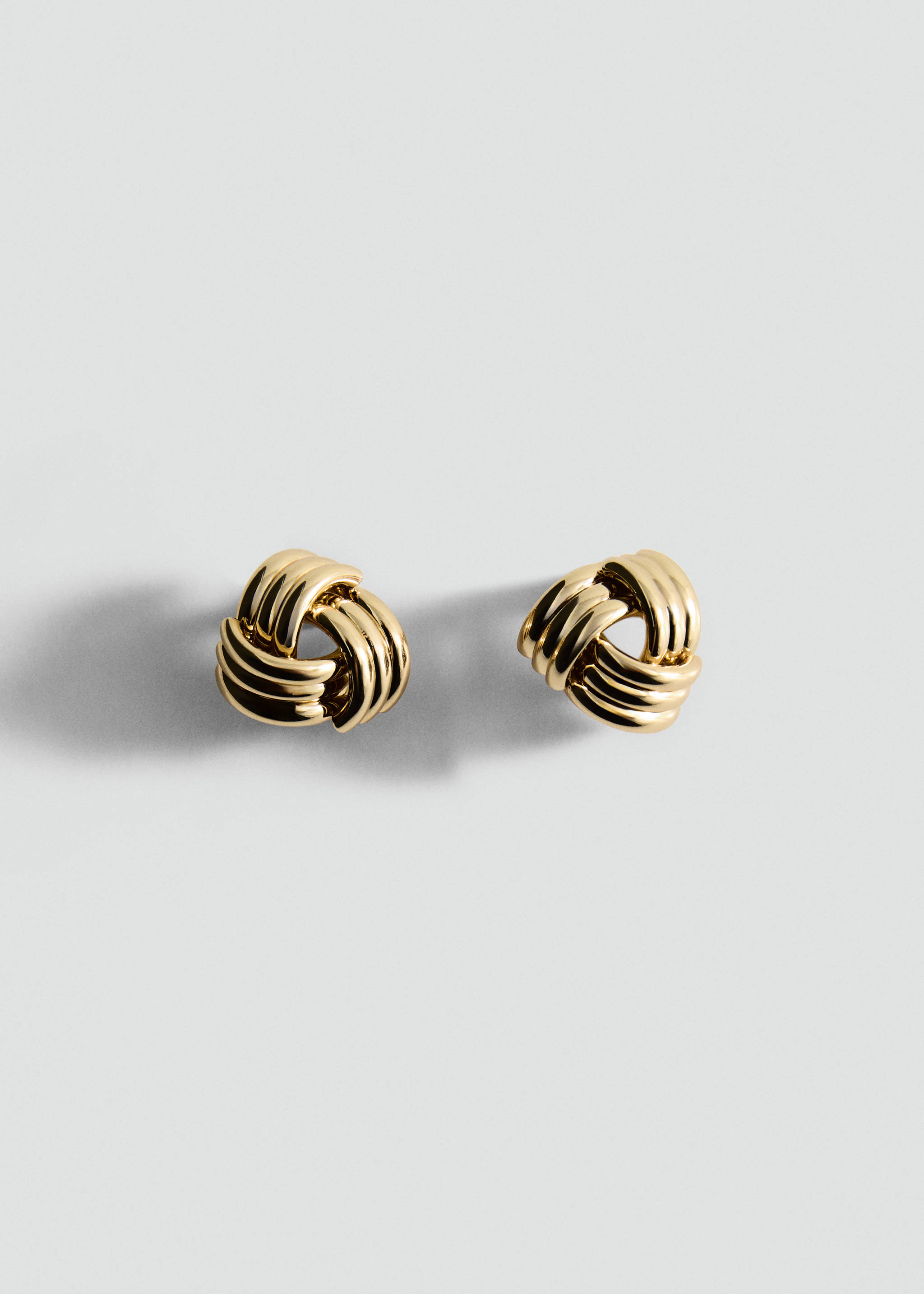 Intertwined knot earrings - Article without model