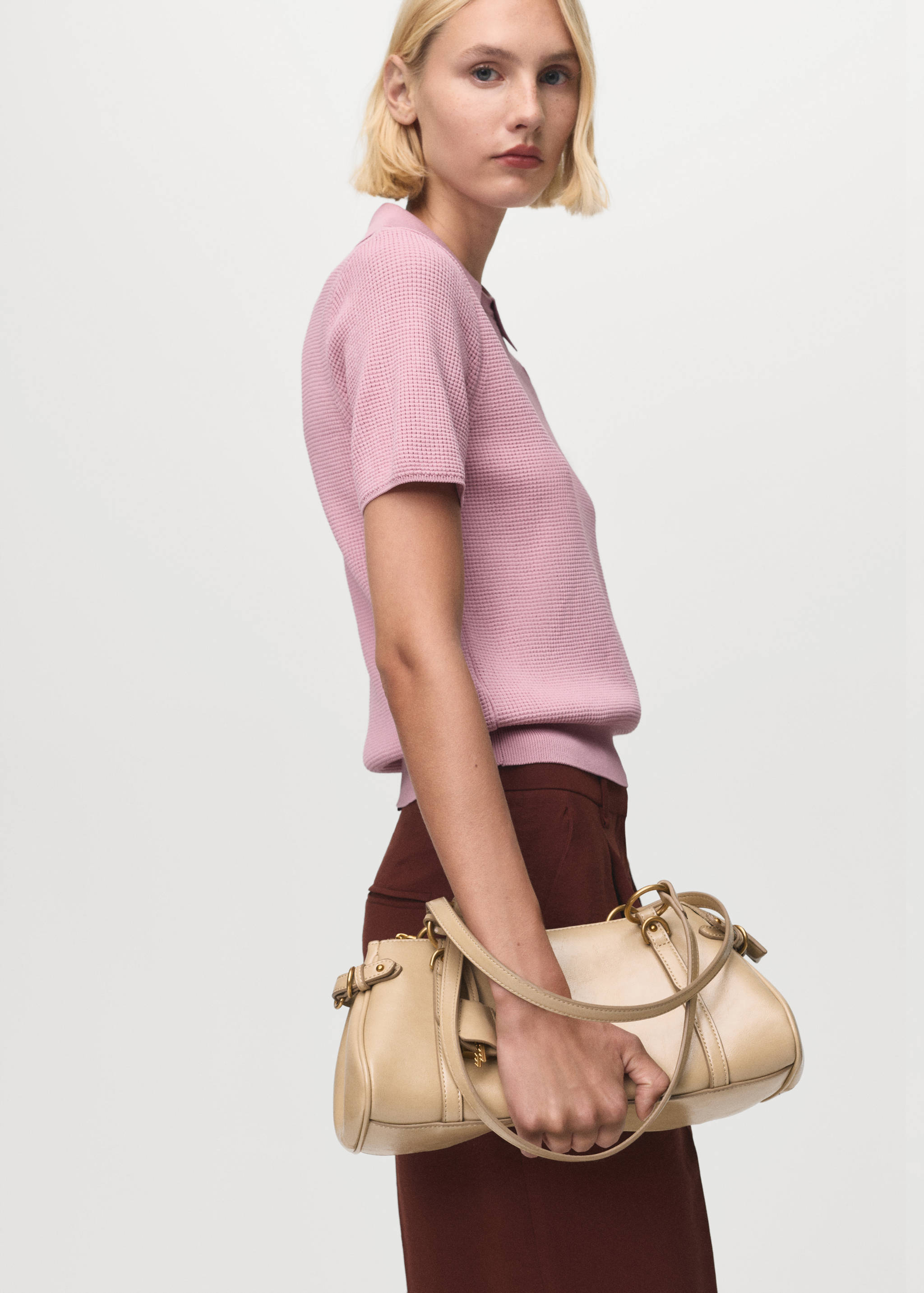 Camisola gola camiseira - Plano médio