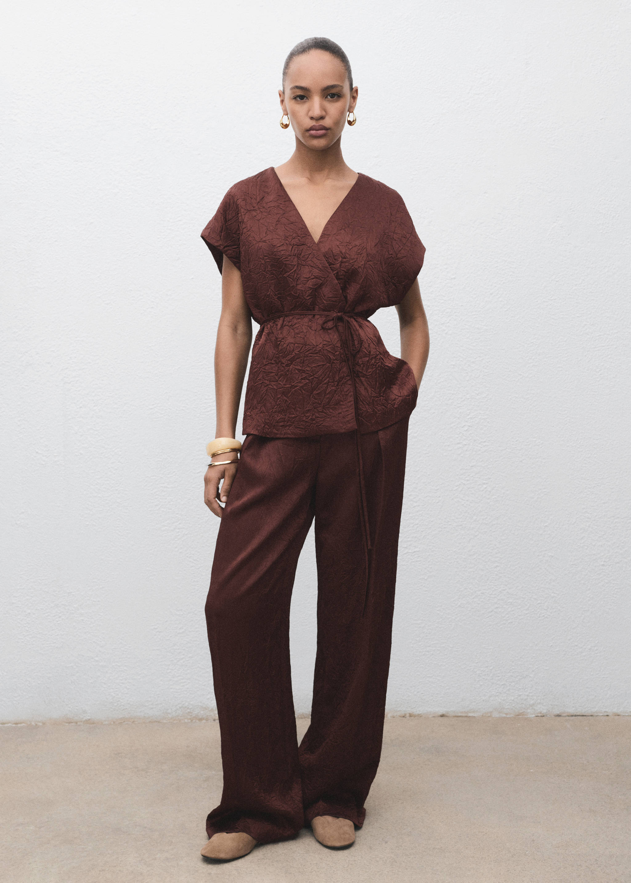 Straight-leg crinkled-effect trousers - General plane