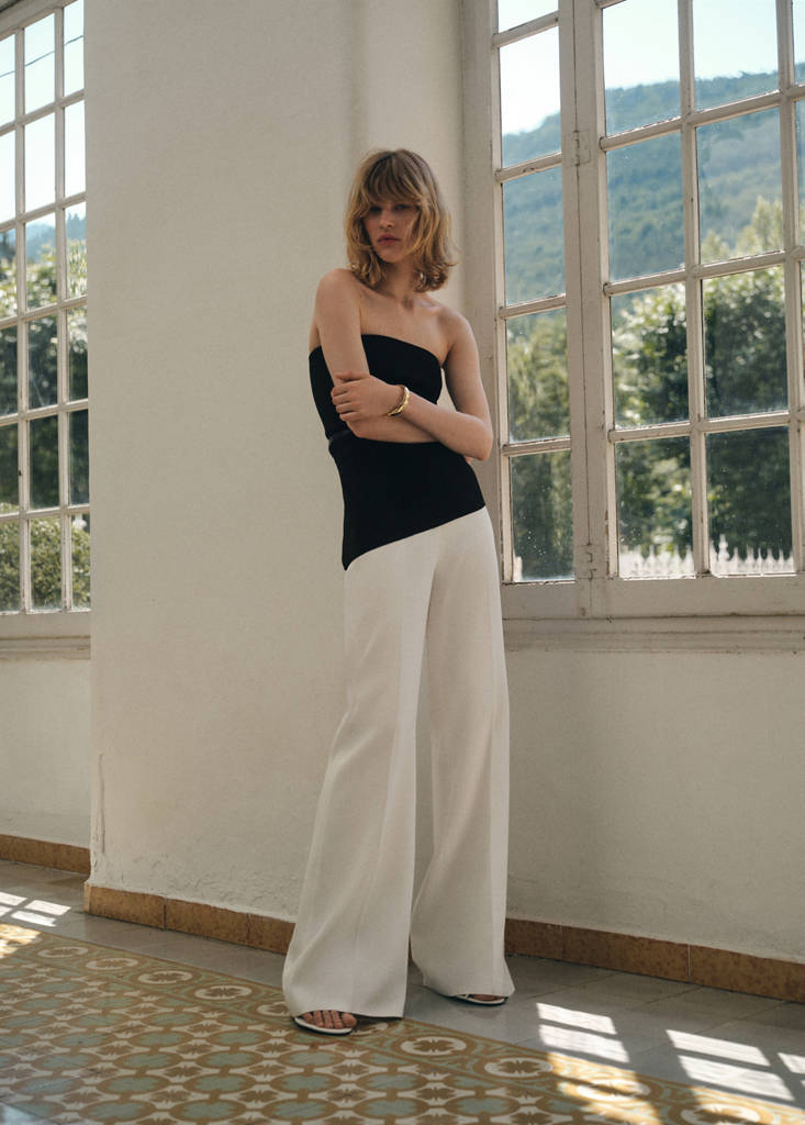 Long flared trousers — White