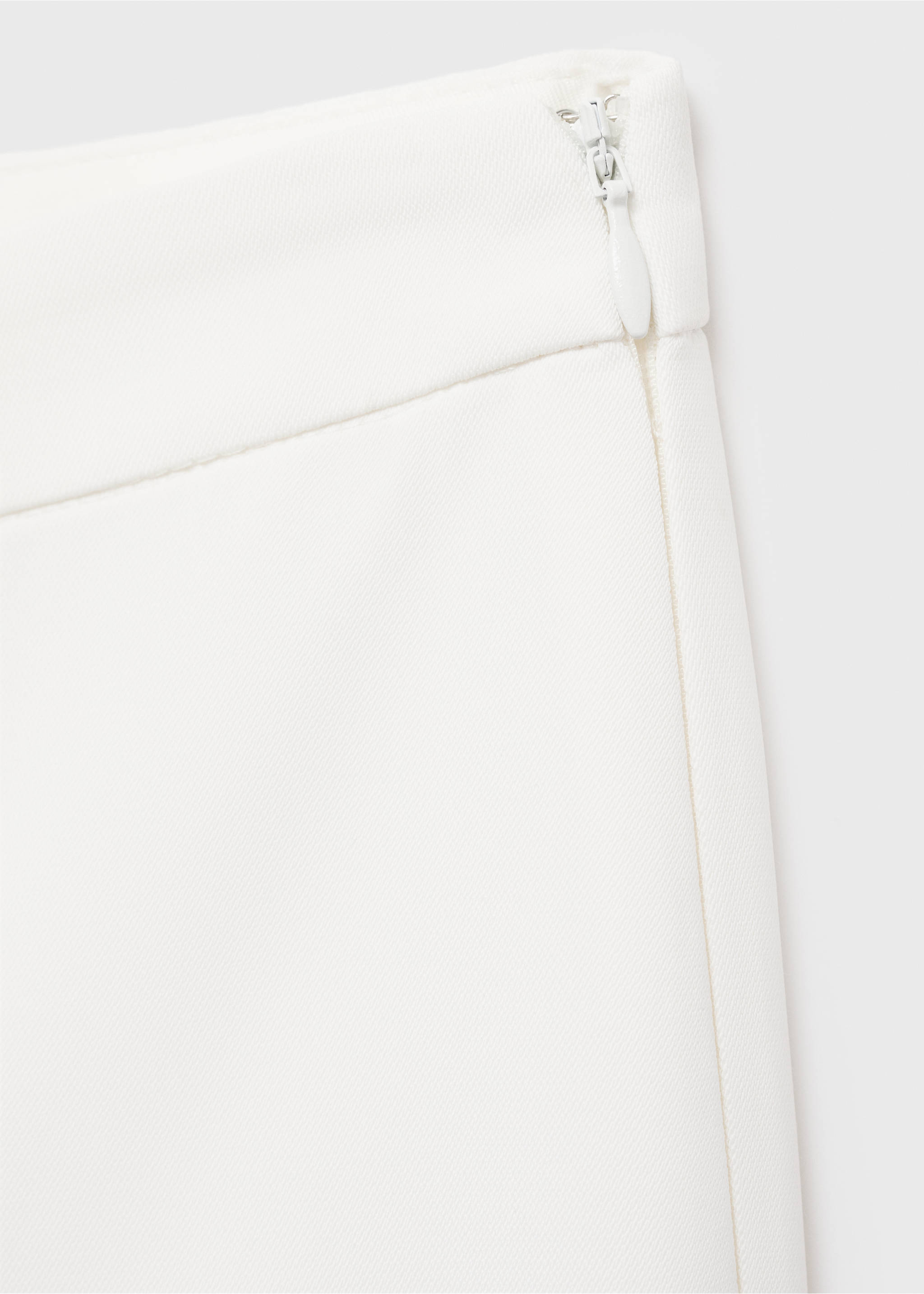Long flared trousers - Details of the article 8, White. Ref: 17014149-00.