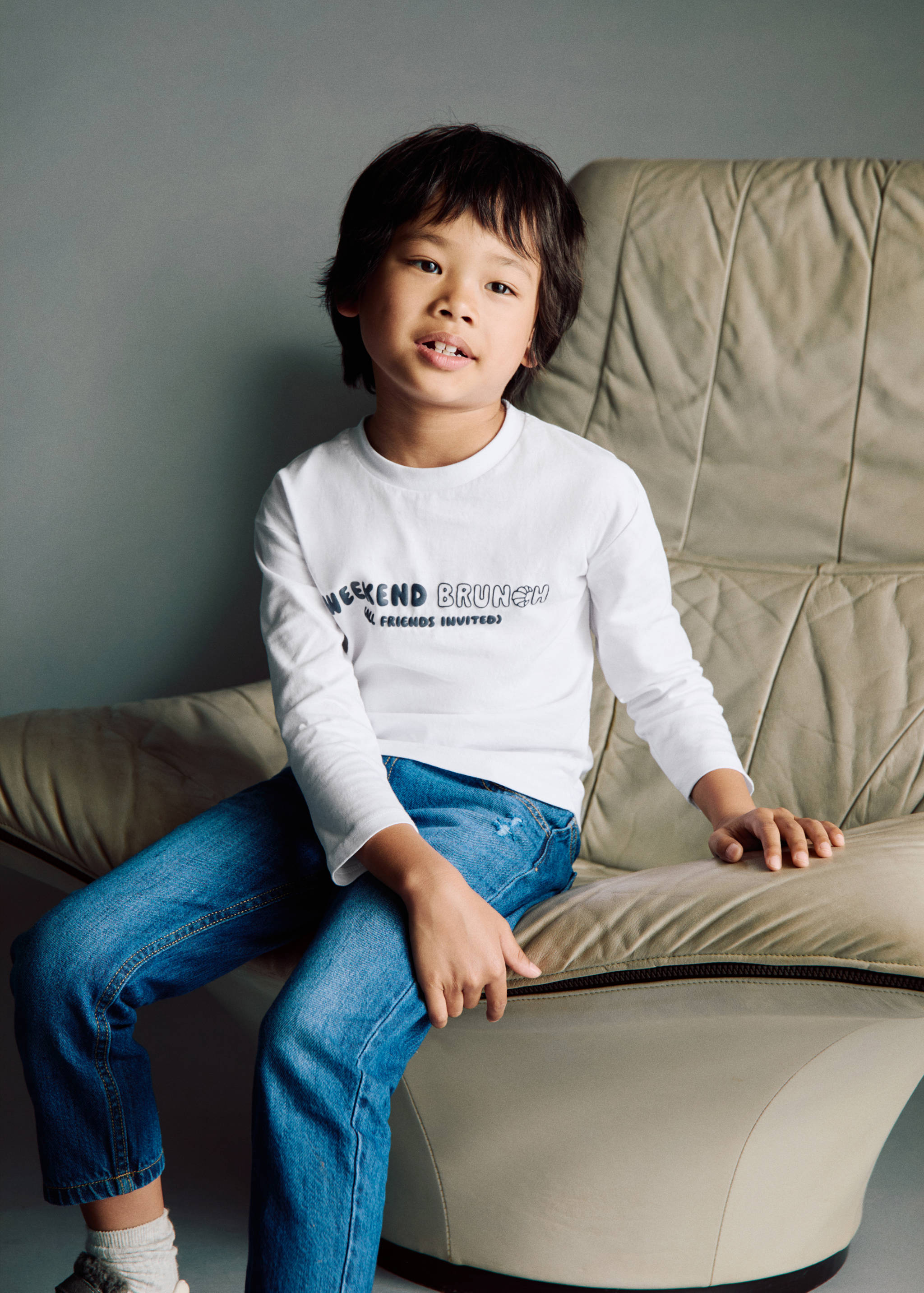 Embossed printed t-shirt - General plane