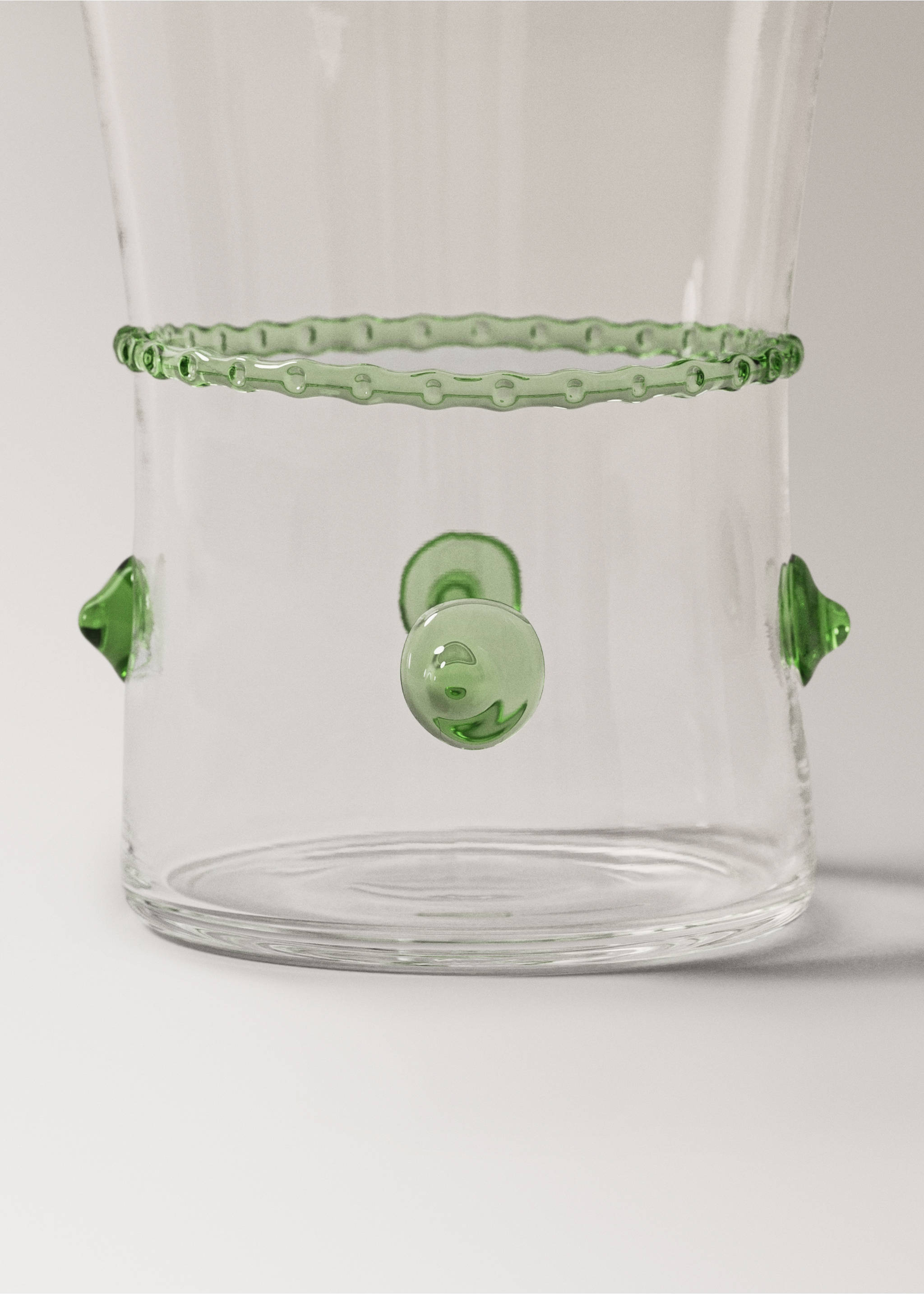 Borosilicate glass vase with spiral relief - Details of the article 2, Off White. Ref: 17014447-00.