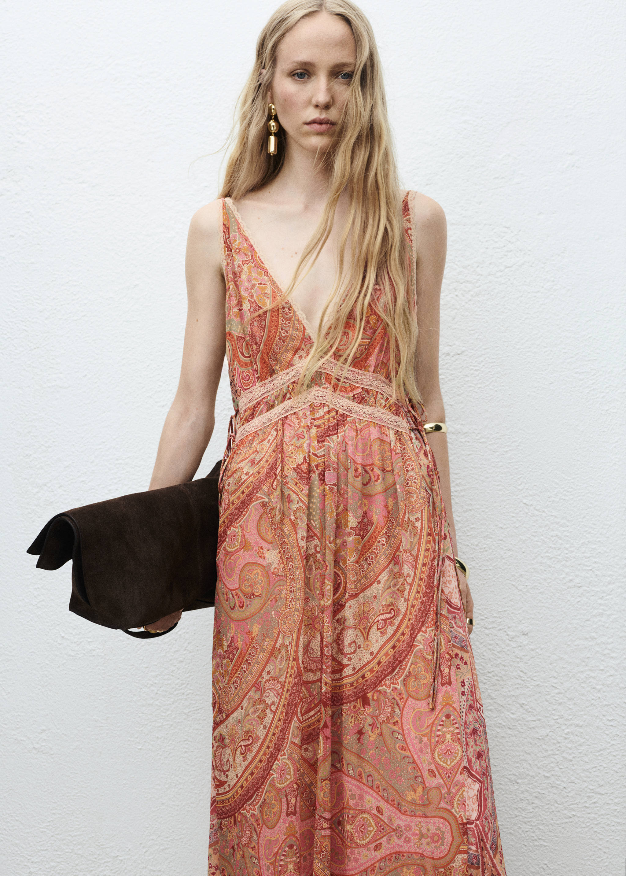 Kasmjírmintás csipkés ruha - Felezősík