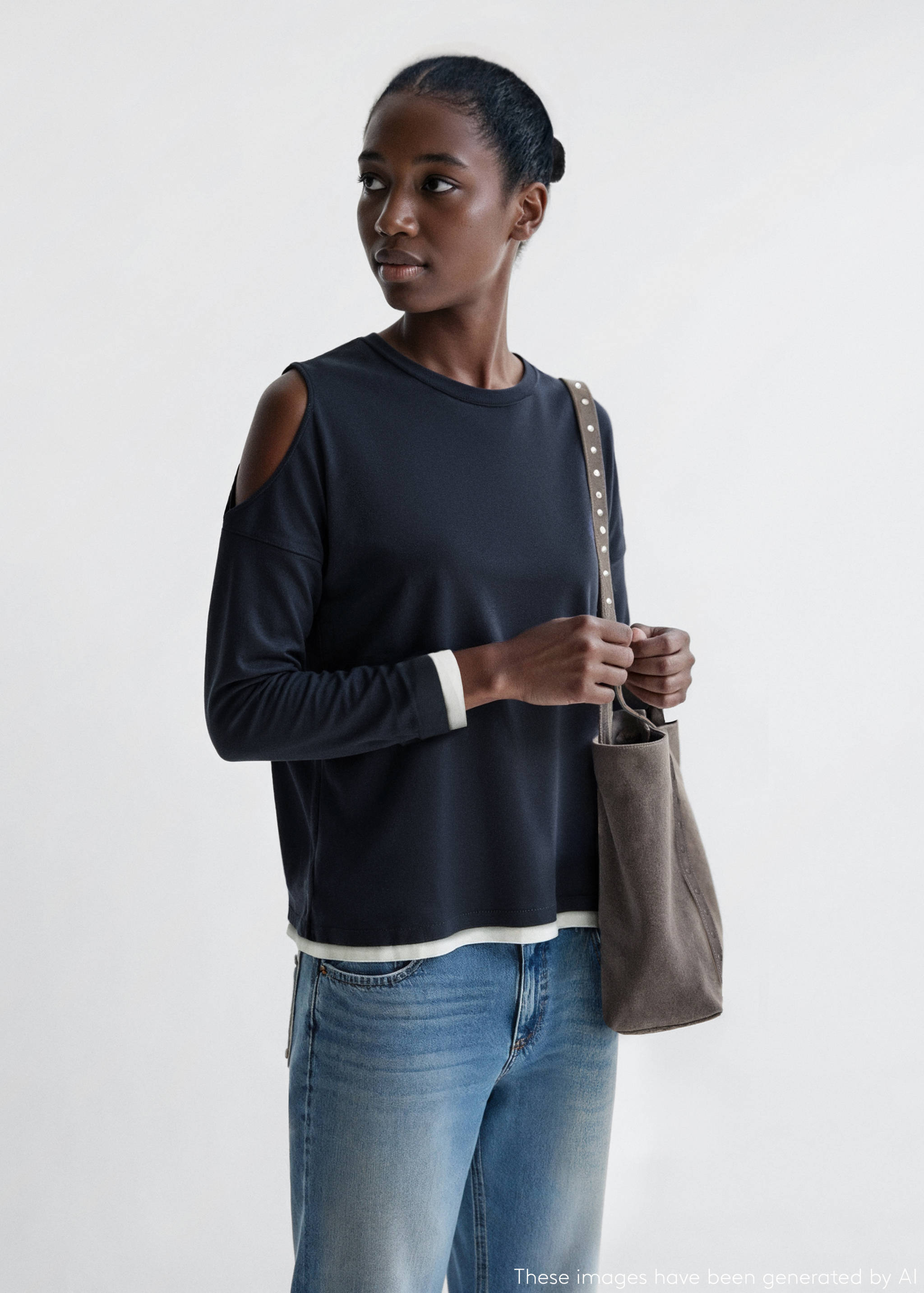 Tricou din bumbac cut out - Plan mediu