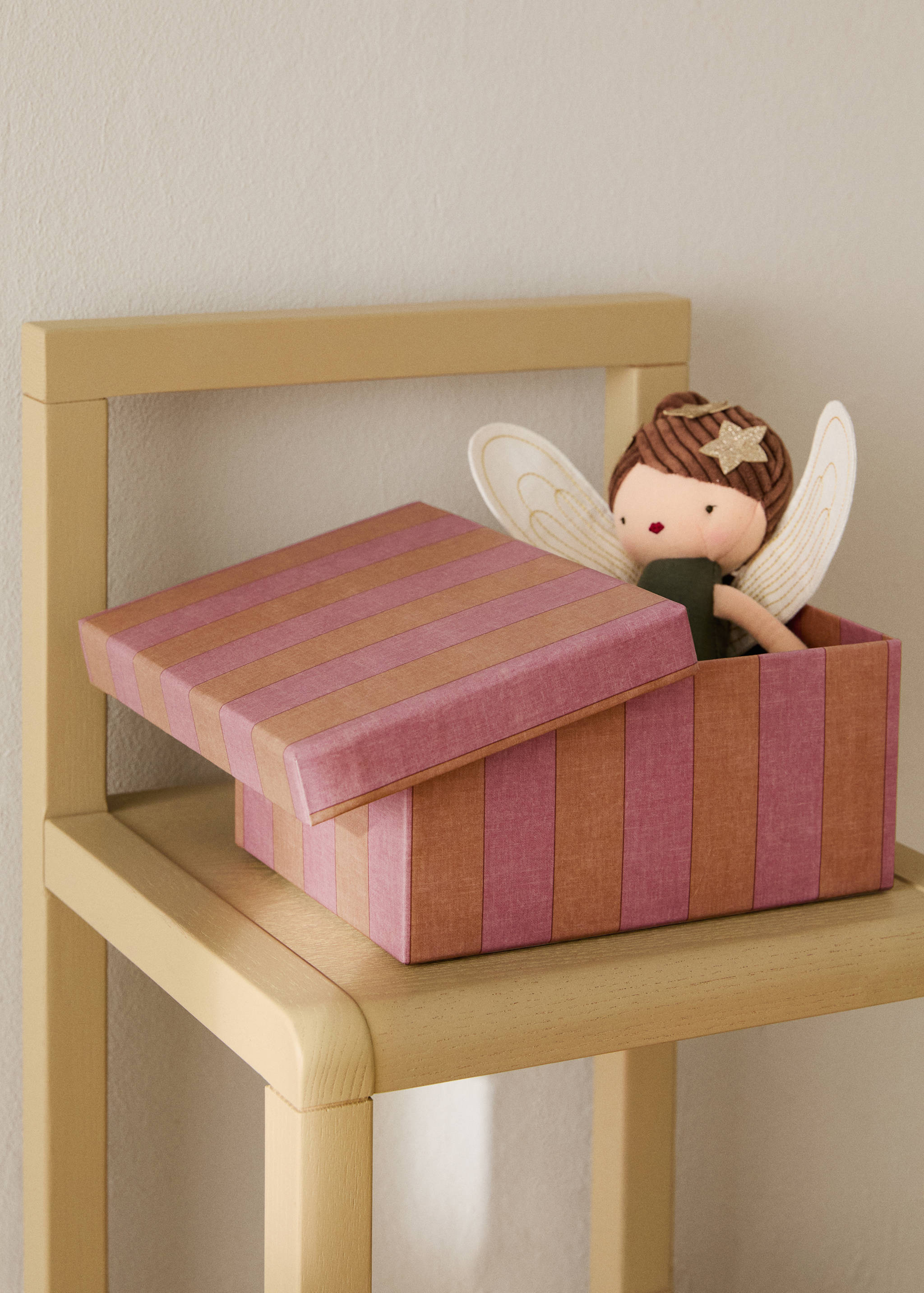 Small children’s box with print - General plane