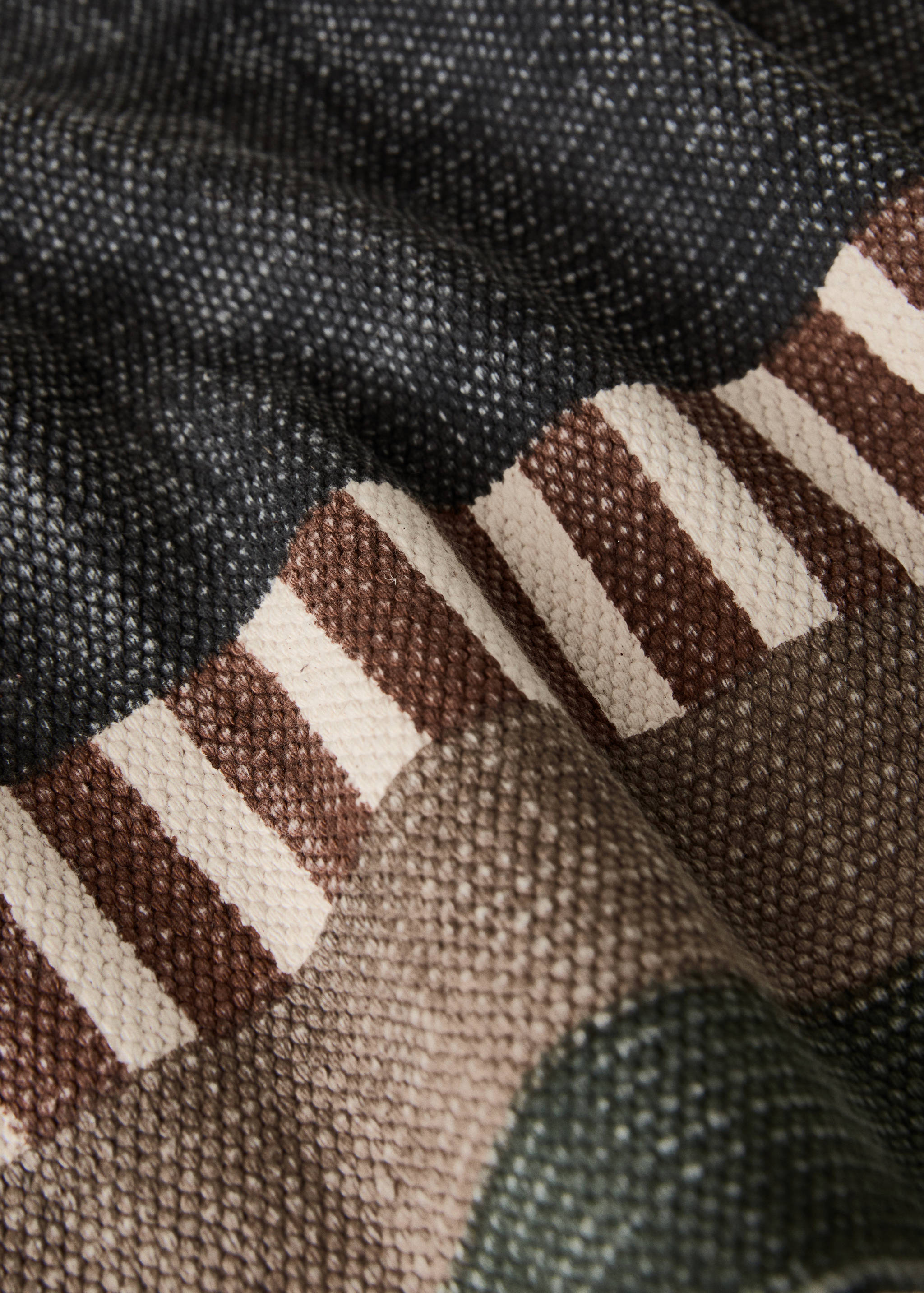 Cotton rug with geometric pattern - Details of the article 2