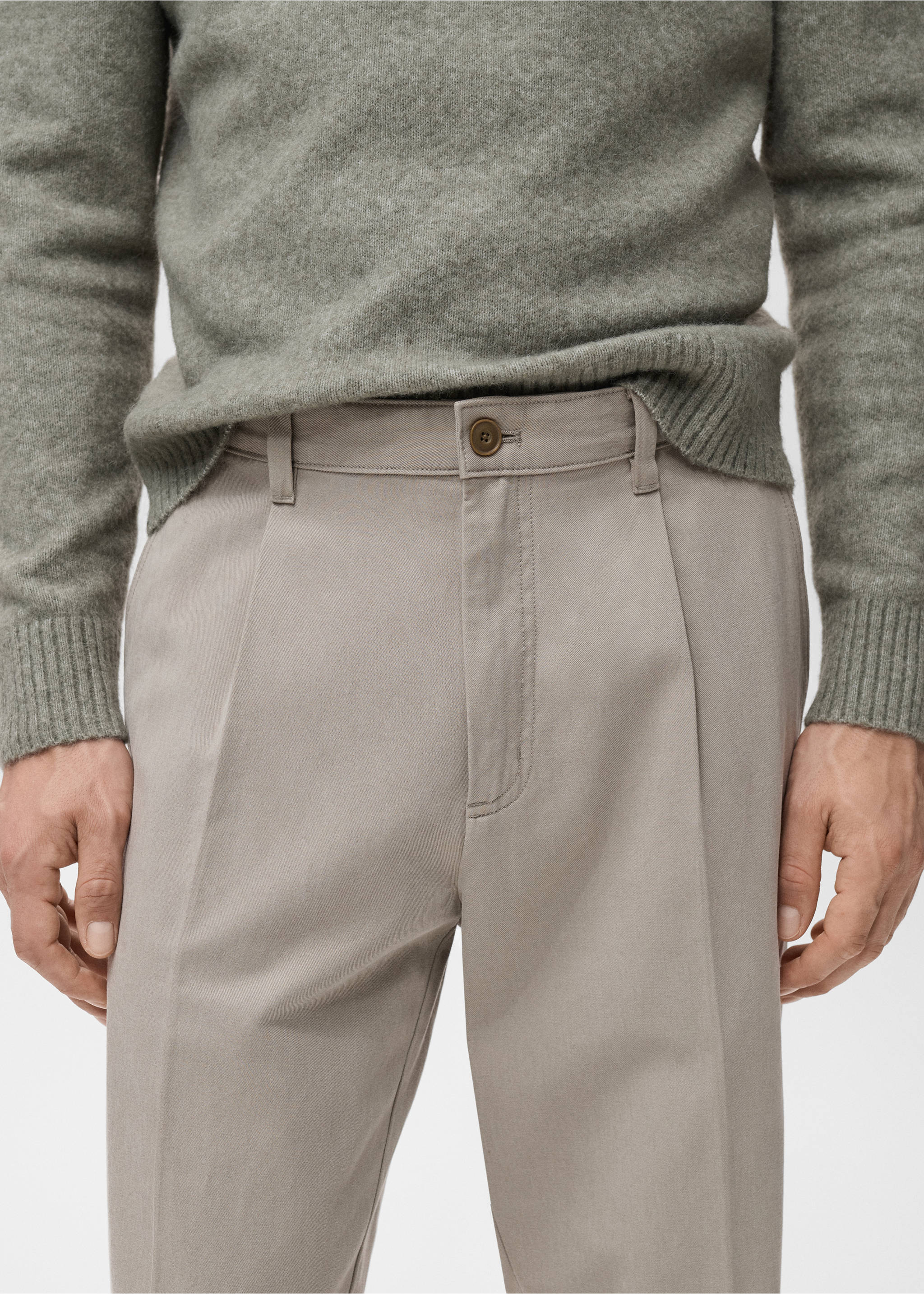 Pantalon droit à plis en coton lyocell - Détail de l'article 1, Gris clair/pastel. Ref: 17015142-00.