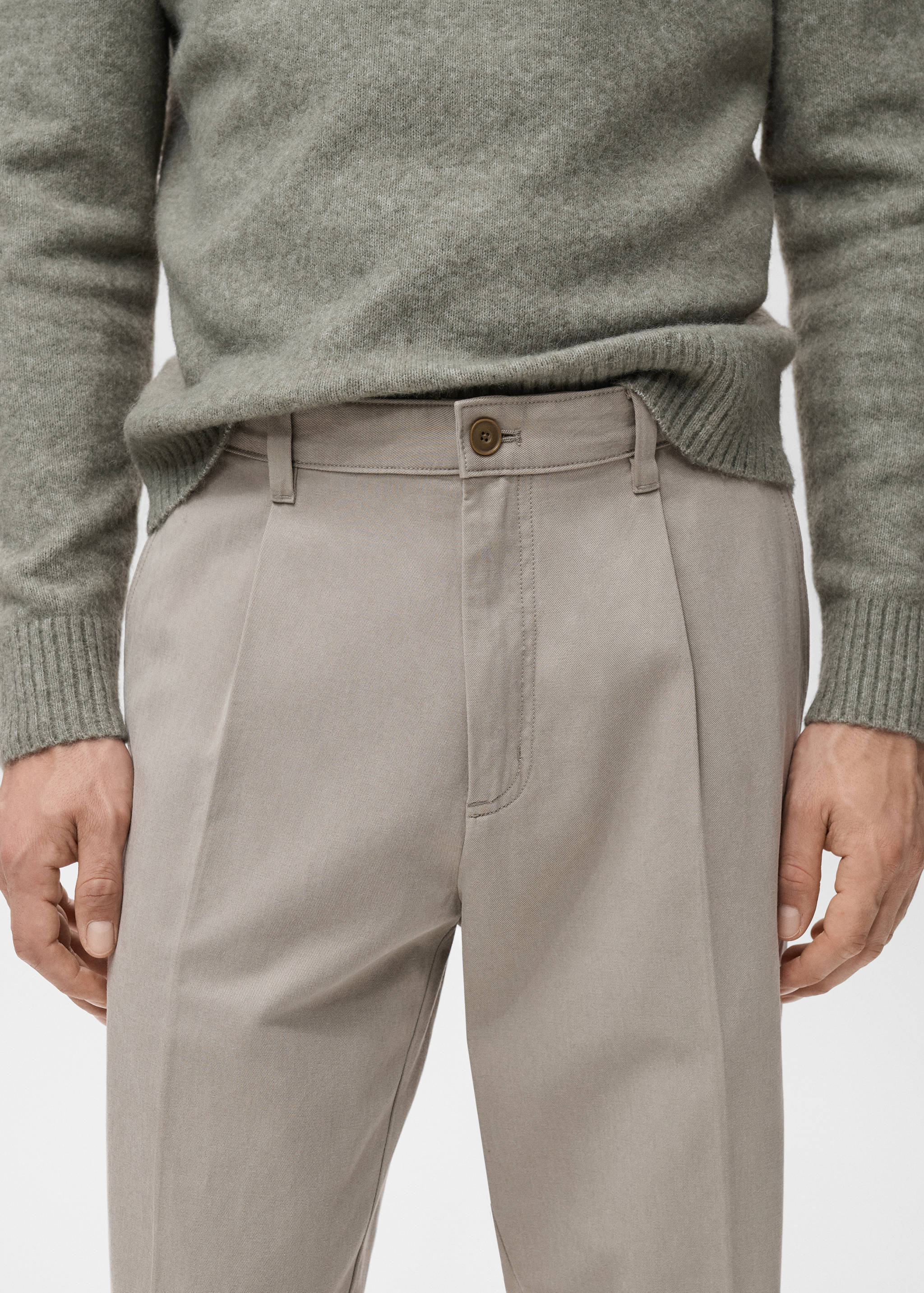 Cotton and lyocell straight-leg pleated pants - Details of the article 1