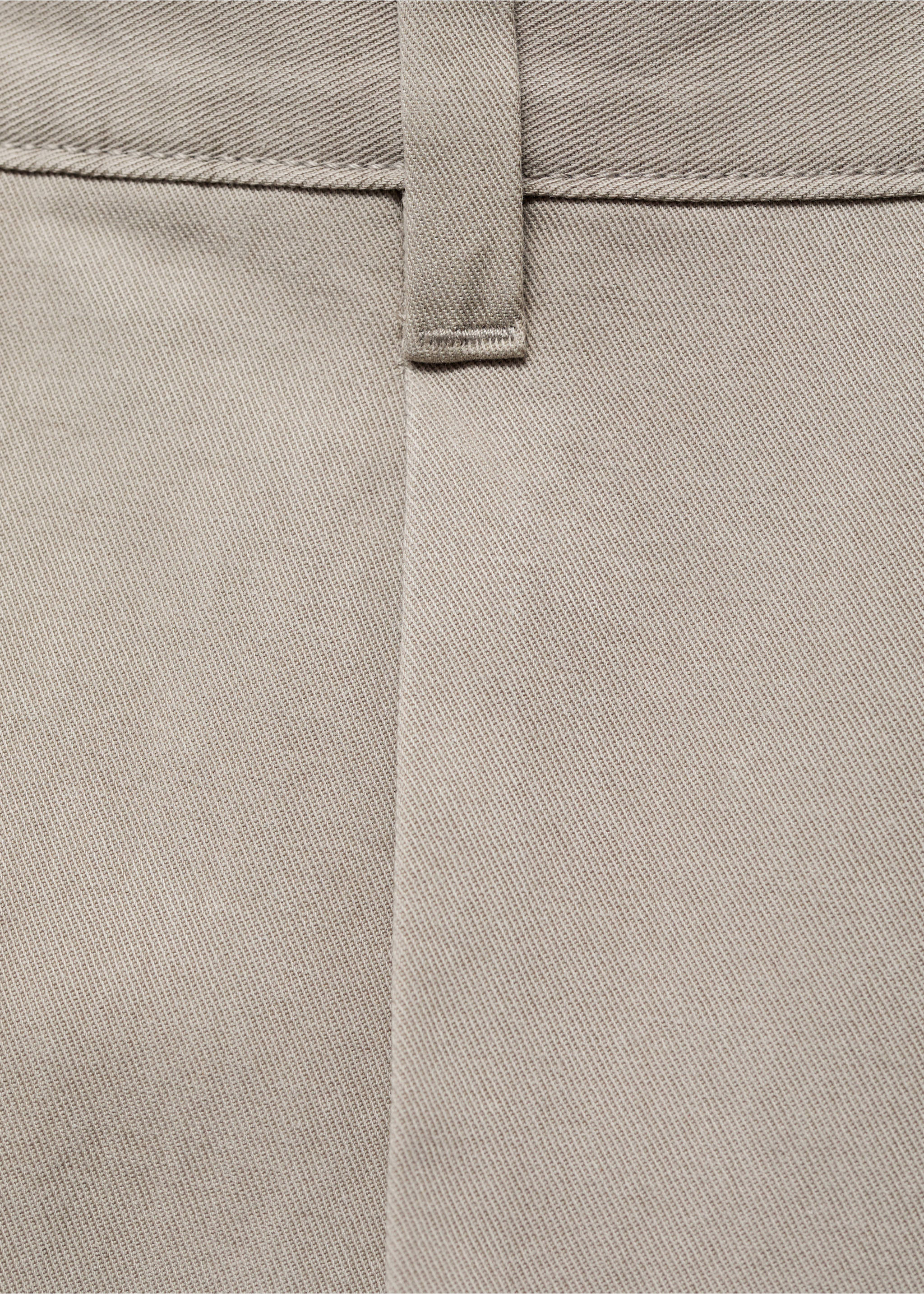 Pantalon droit à plis en coton lyocell - Détail de l'article 8, Gris clair/pastel. Ref: 17015142-00.