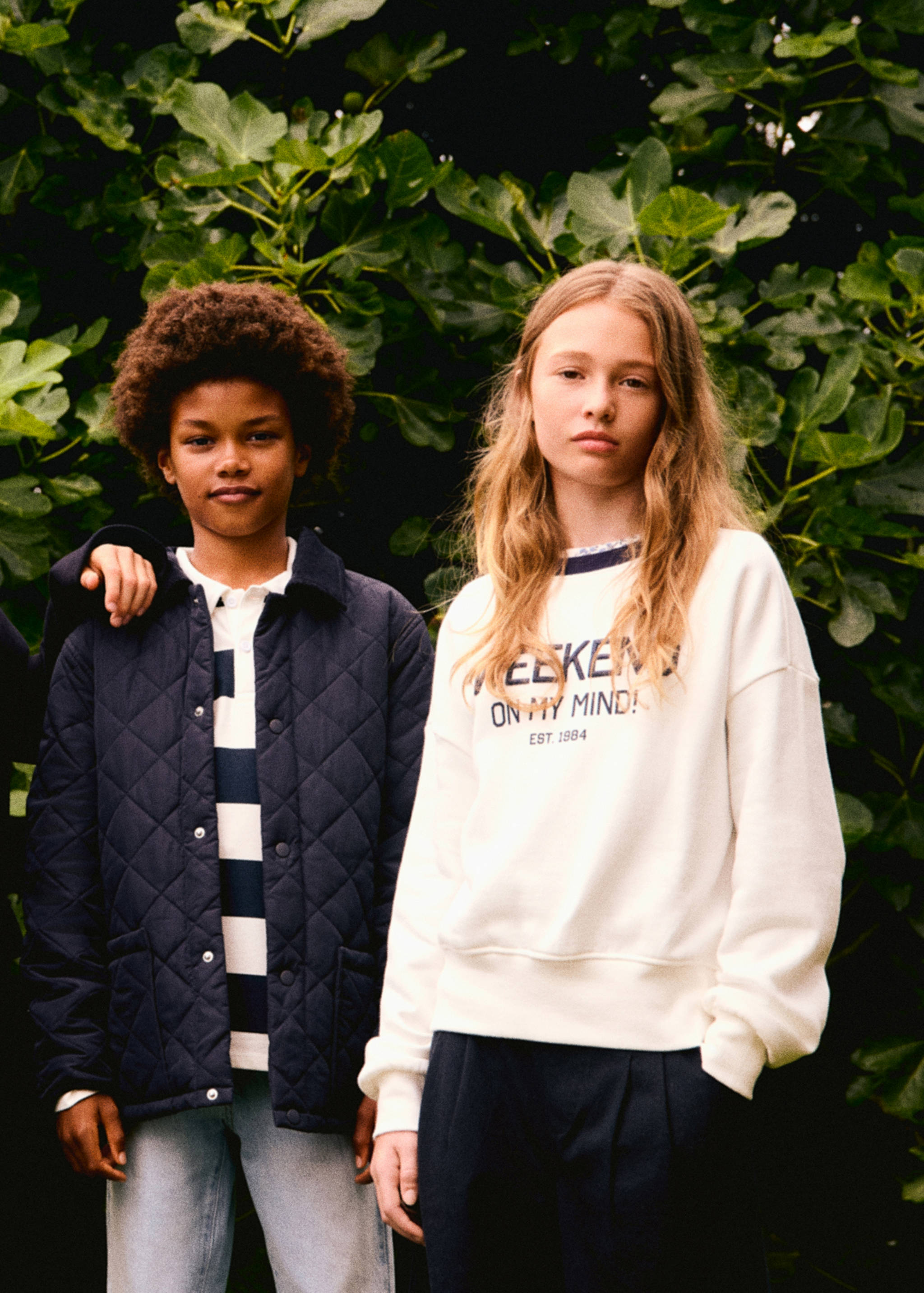 Sudadera algodón detalle bordado - Plano general