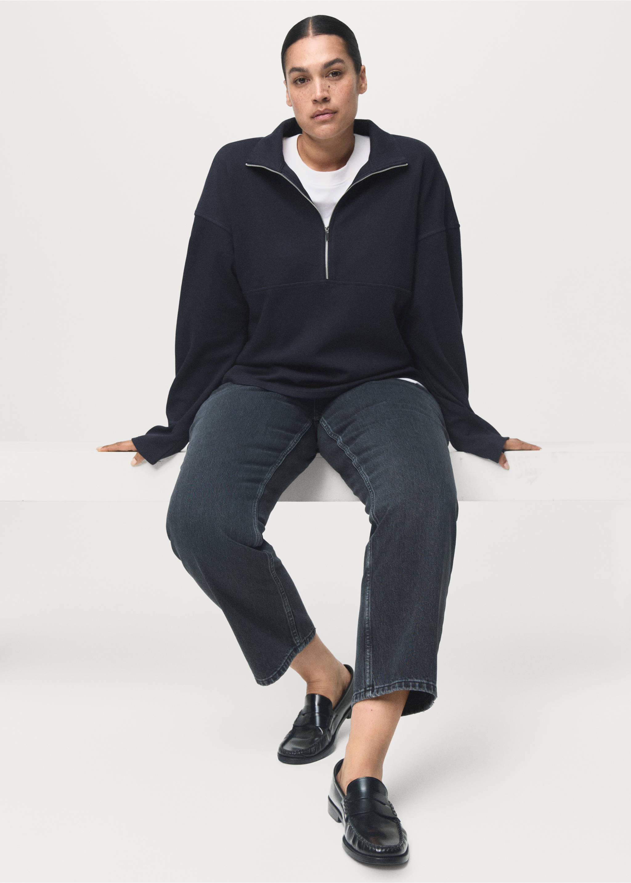 Turtleneck sweatshirt with zip - Details of the article 4, Navy. Ref: 17015171-00.