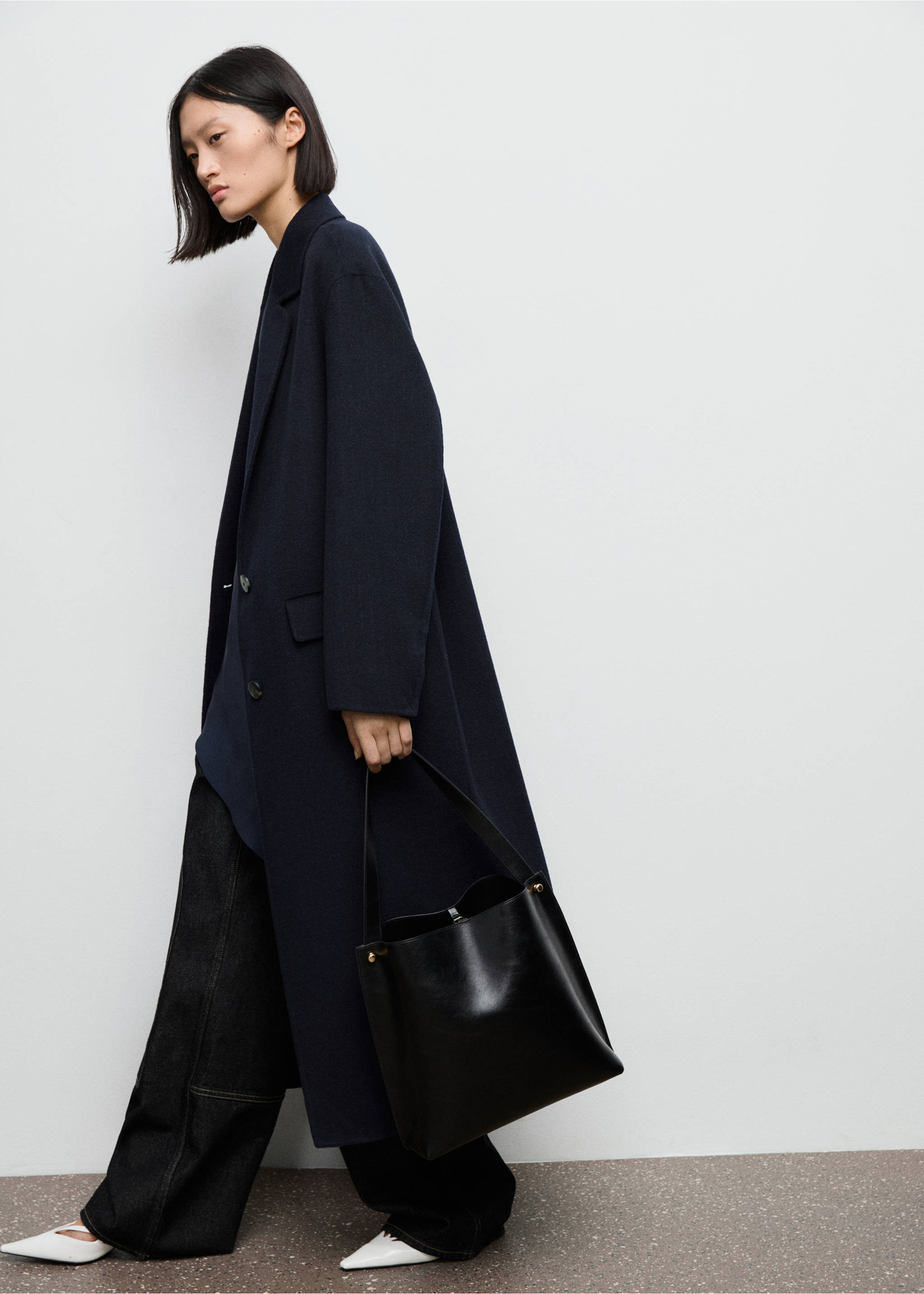 Long wool coat - Details of the article 1, Dark Navy. Ref: 17015799-00.
