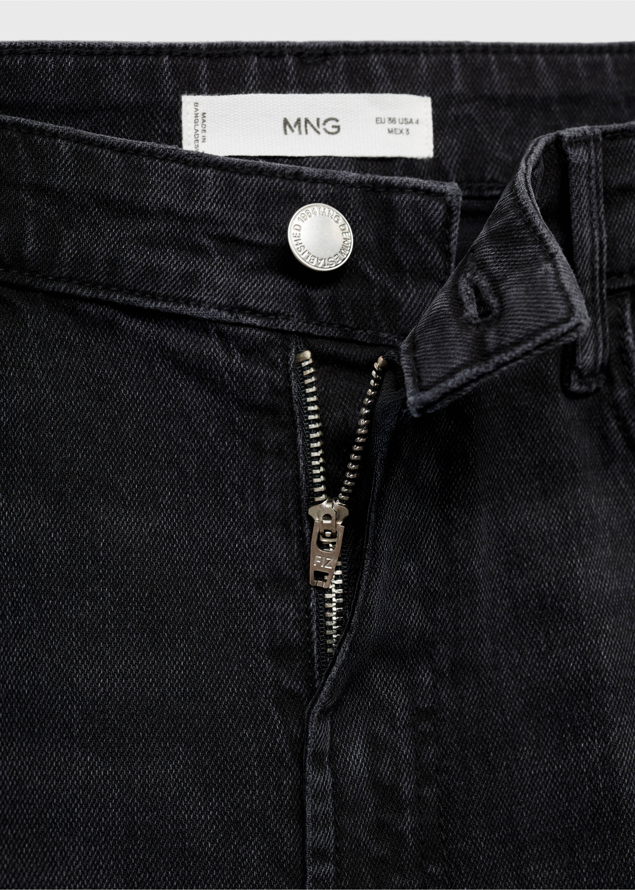 Jean large taille haute - Détail de l'article 8, Black denim. Ref: 17015801-00.