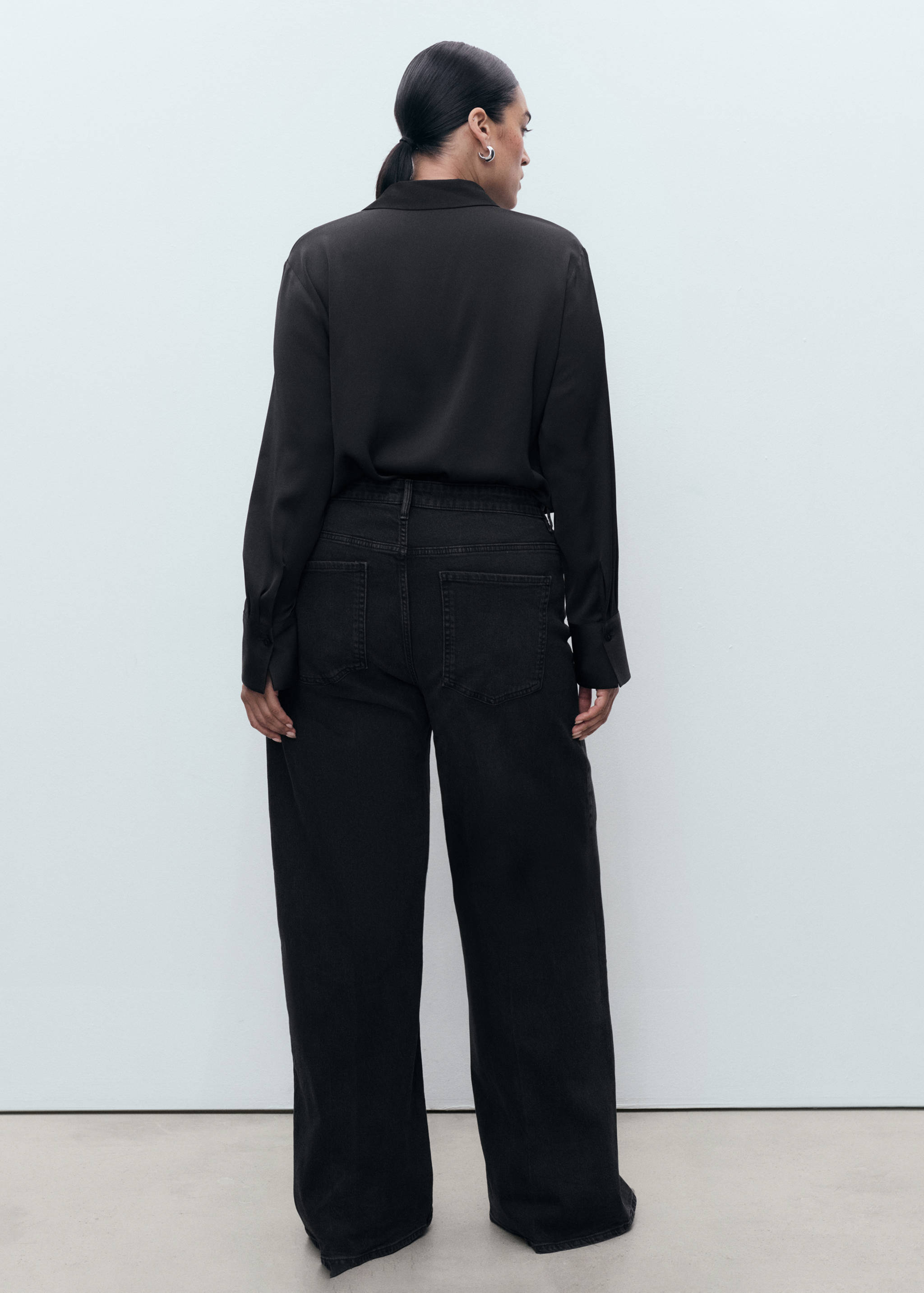 High-waisted wideleg jeans - Details of the article 4