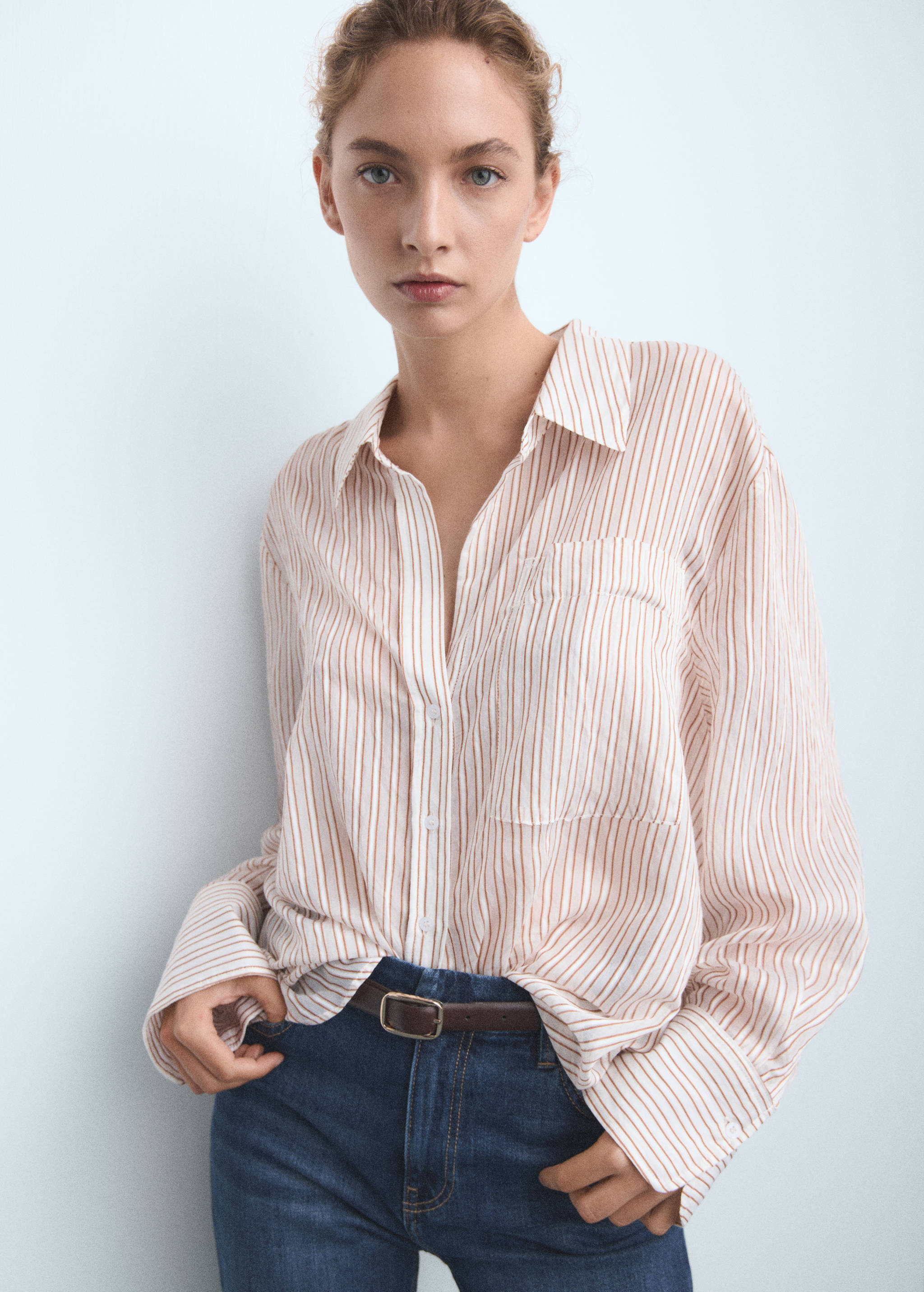 Violet flared high-rise jeans - Details of the article 1