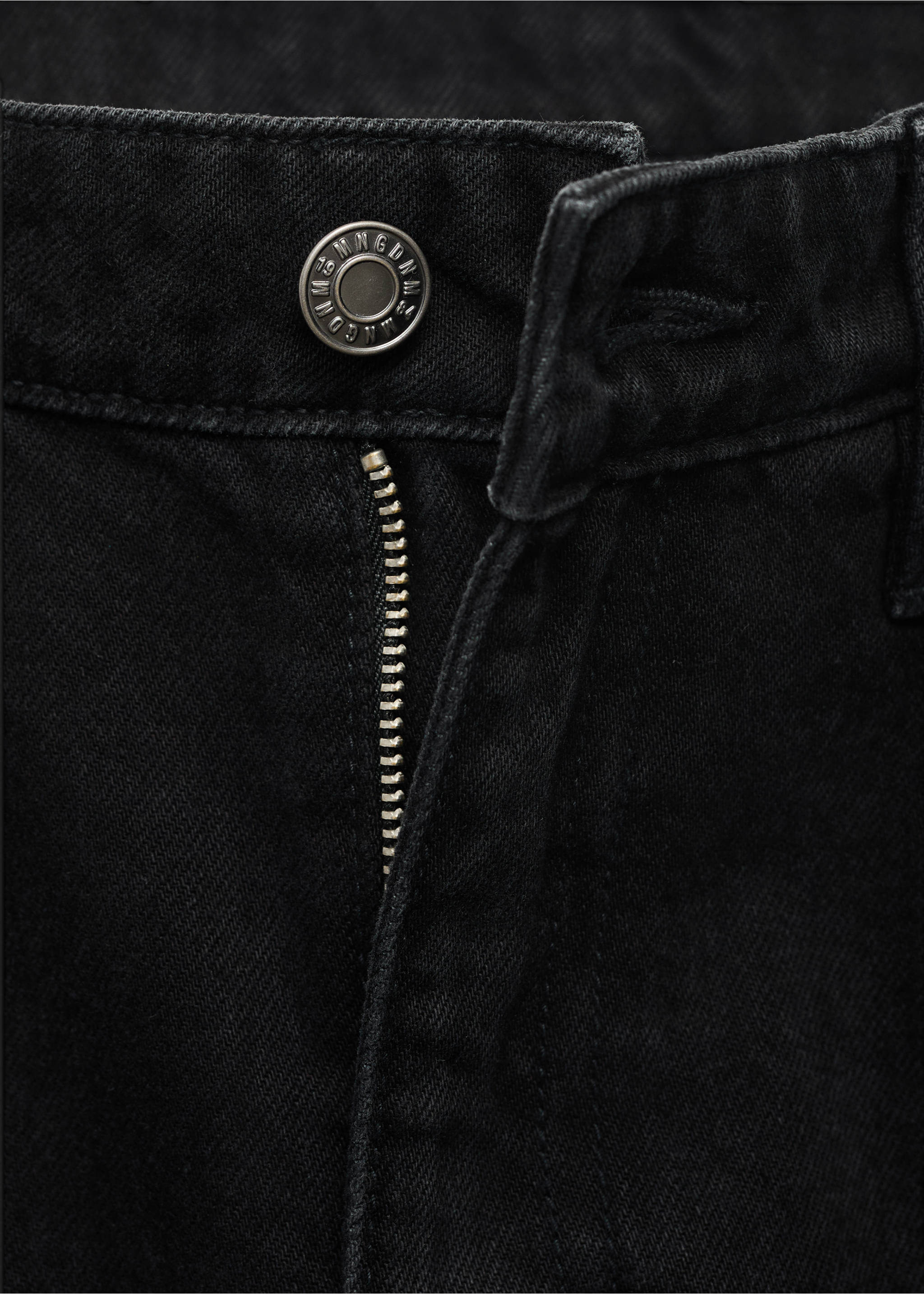 Jean Matilda droit taille normale - Détail de l'article 8, Black denim. Ref: 17015808-00.