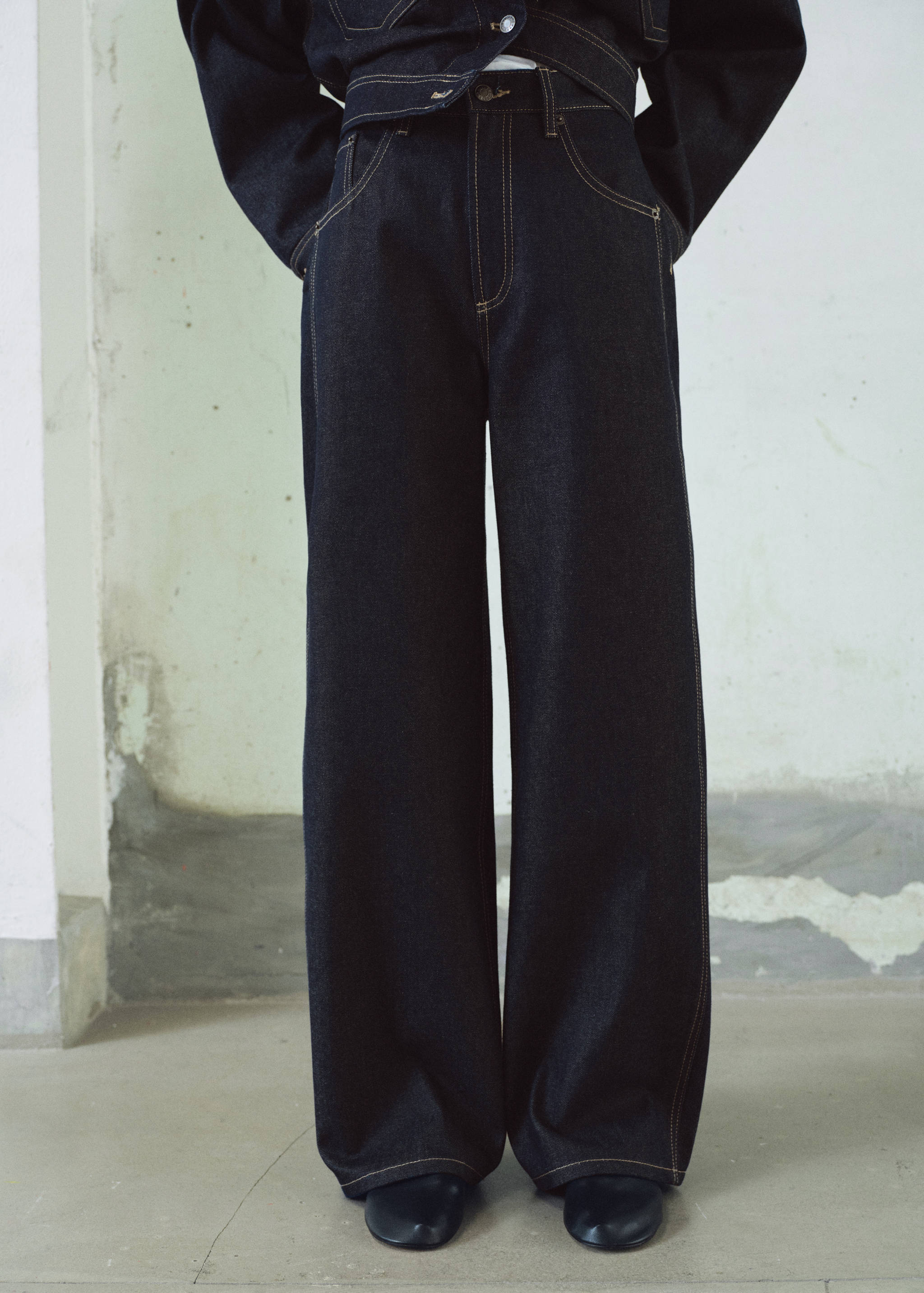 Jean barrel taille haute - Plan moyen