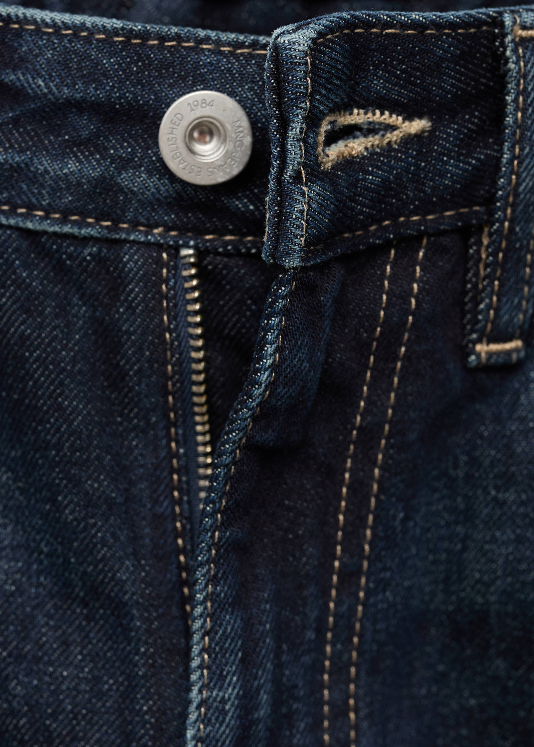 Jean large à revers - Détail de l'article 8