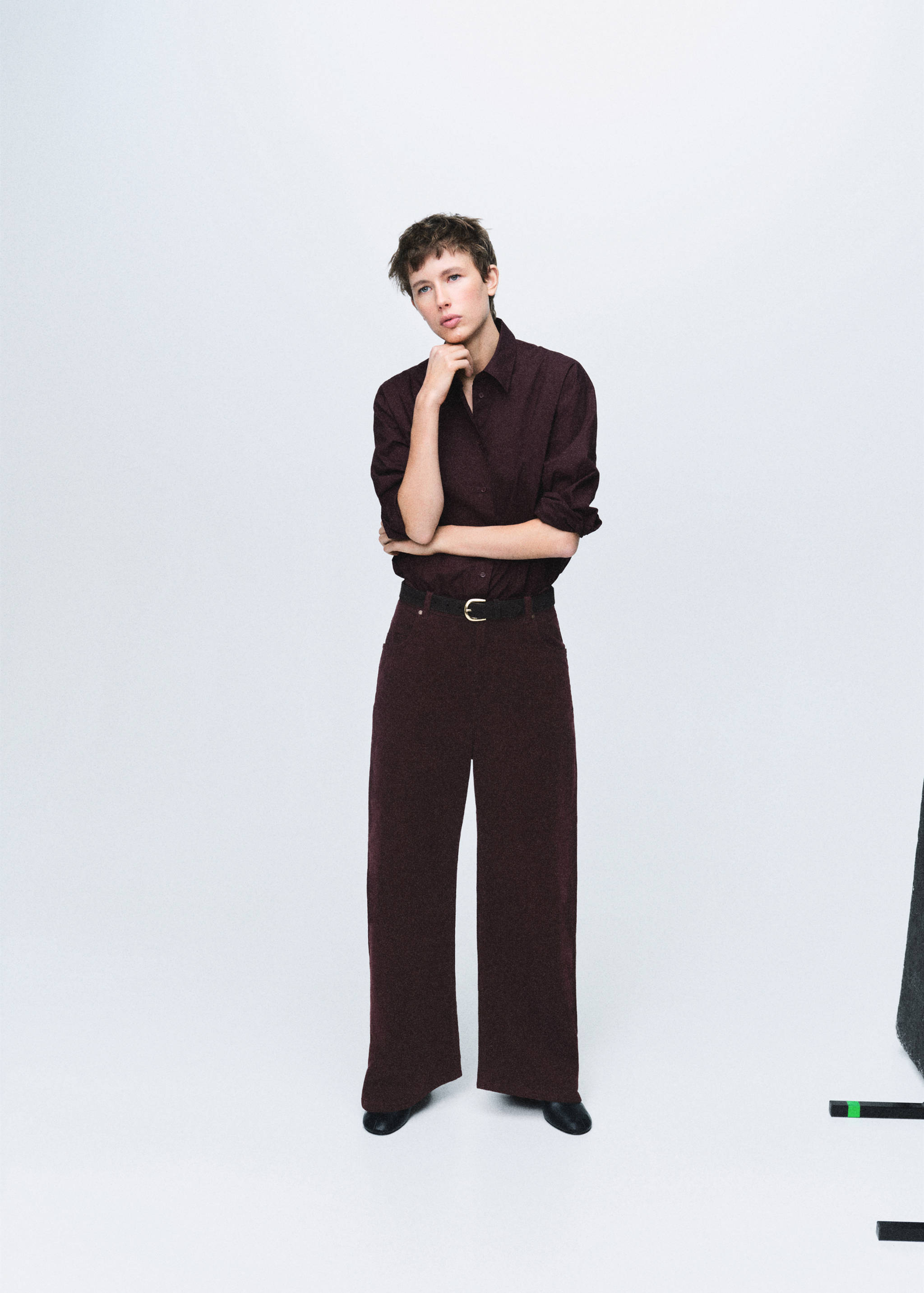 Wide leg low-rise corduroy jeans - General plane