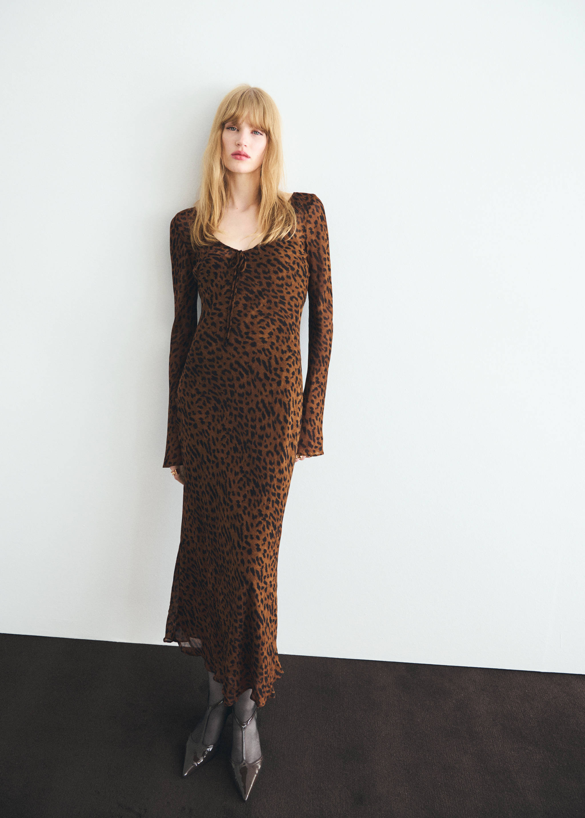 Long-sleeved leopard-print dress - General plane