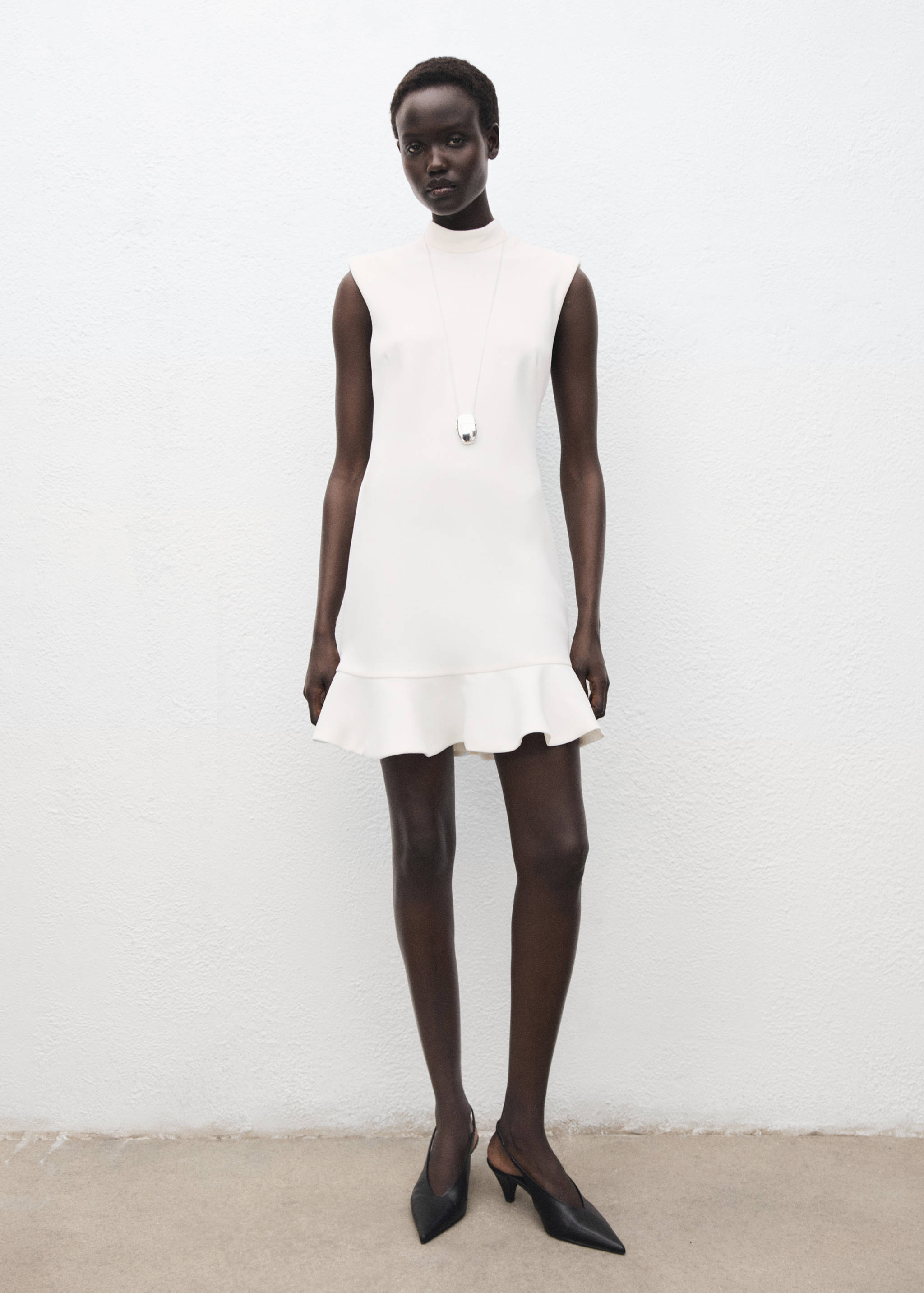 High-neck dress with ruffle - General plane