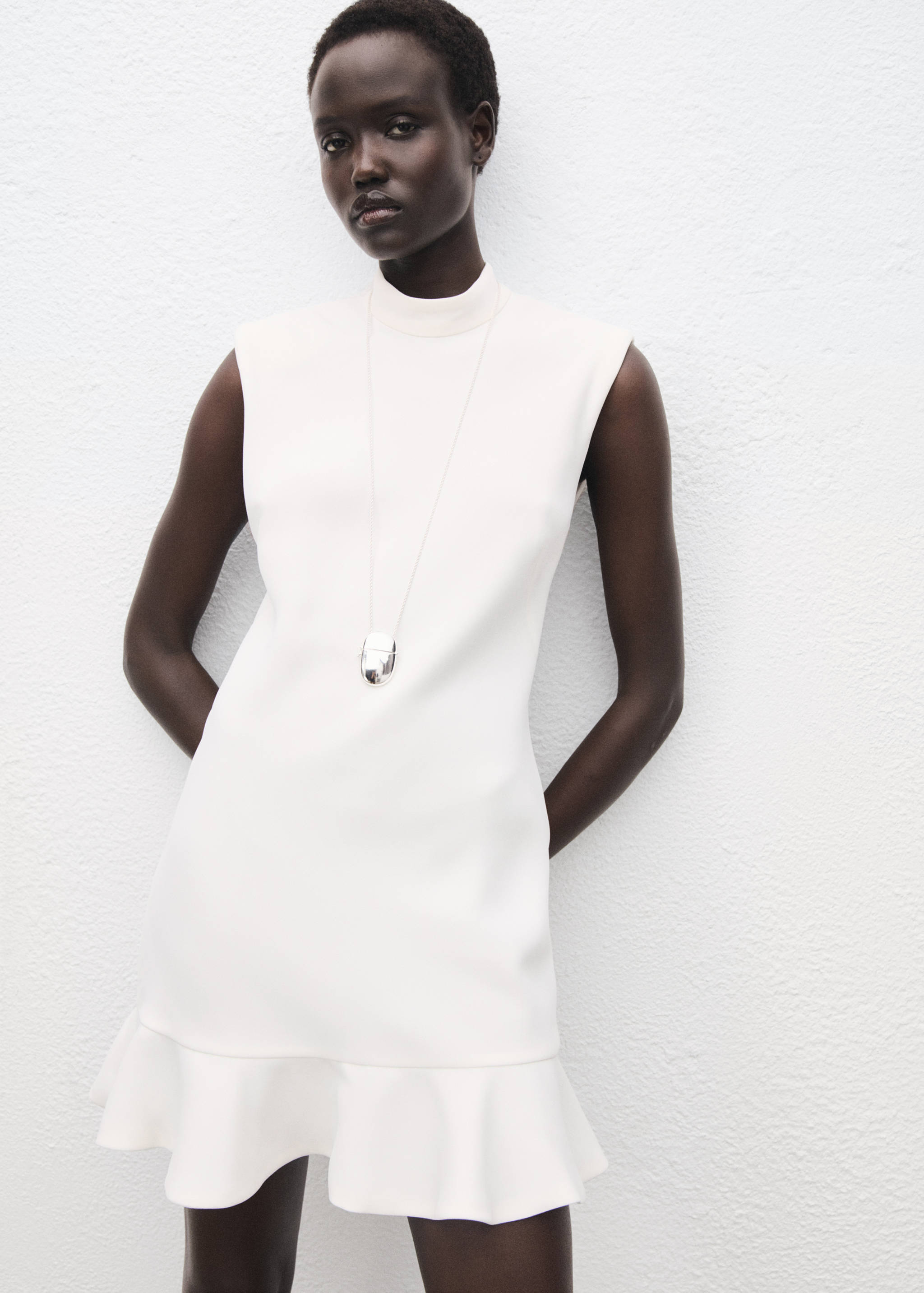 High-neck dress with ruffle - Medium plane