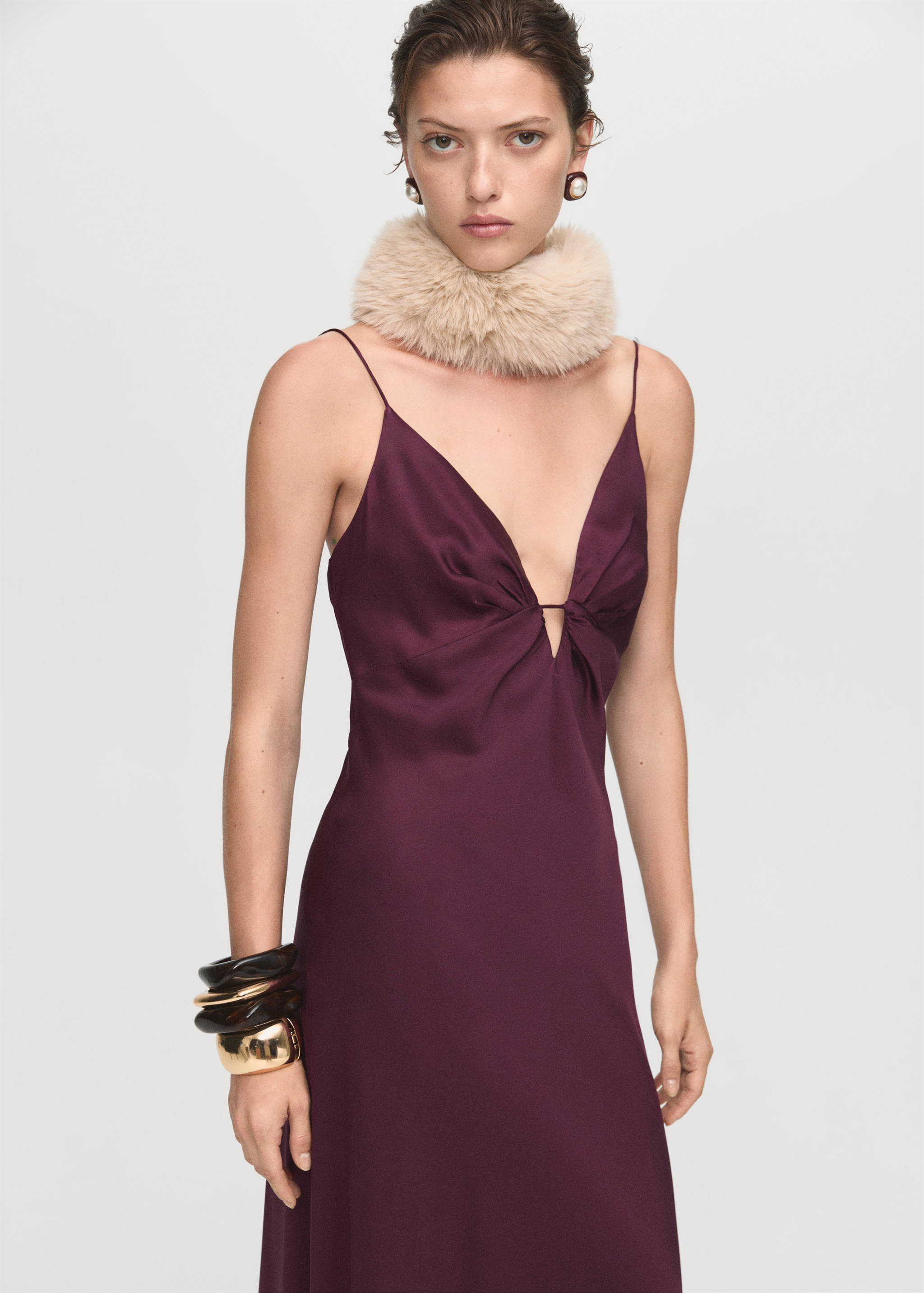 V-neck satin dress - Medium plane