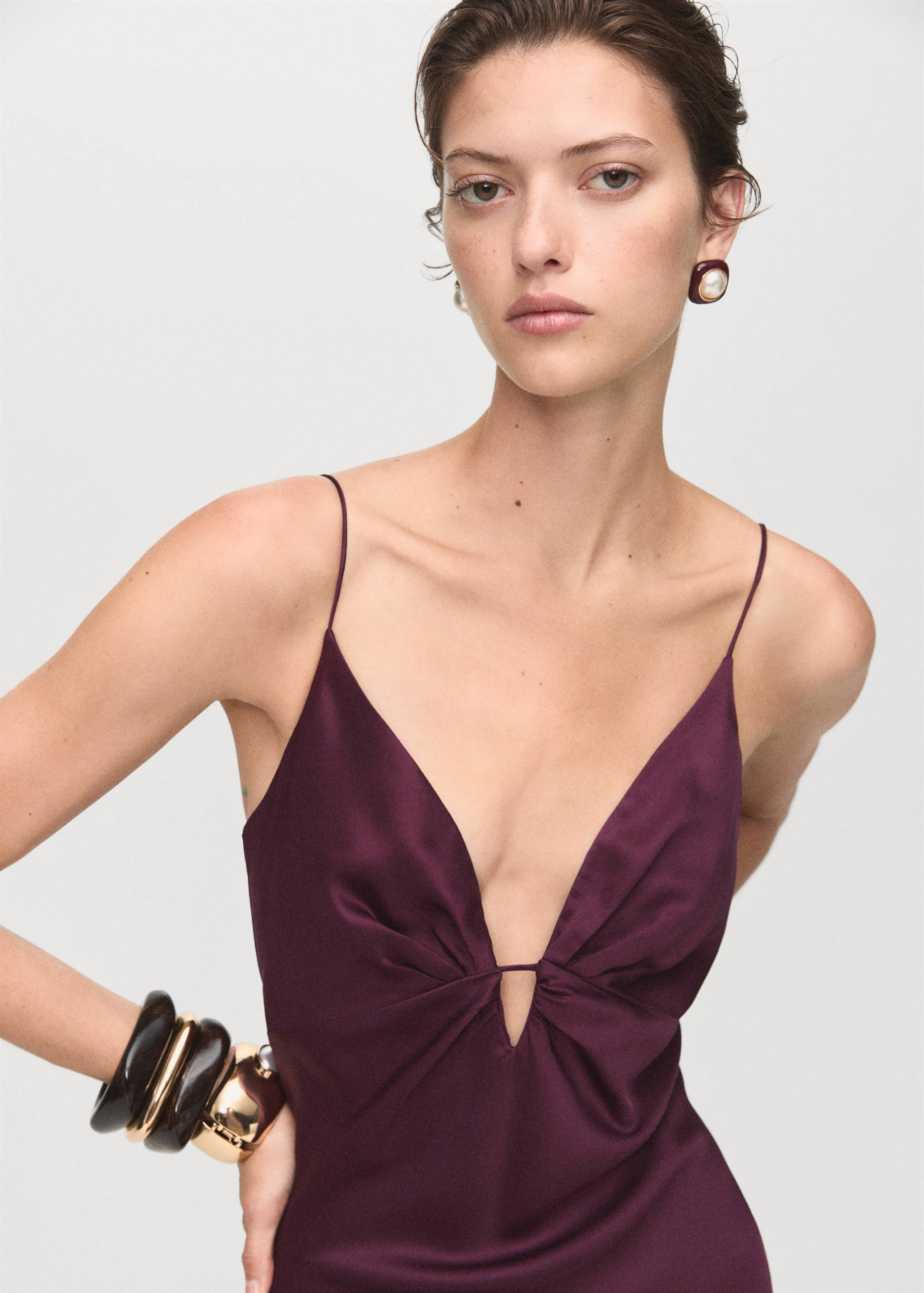 V-neck satin dress - Details of the article 6