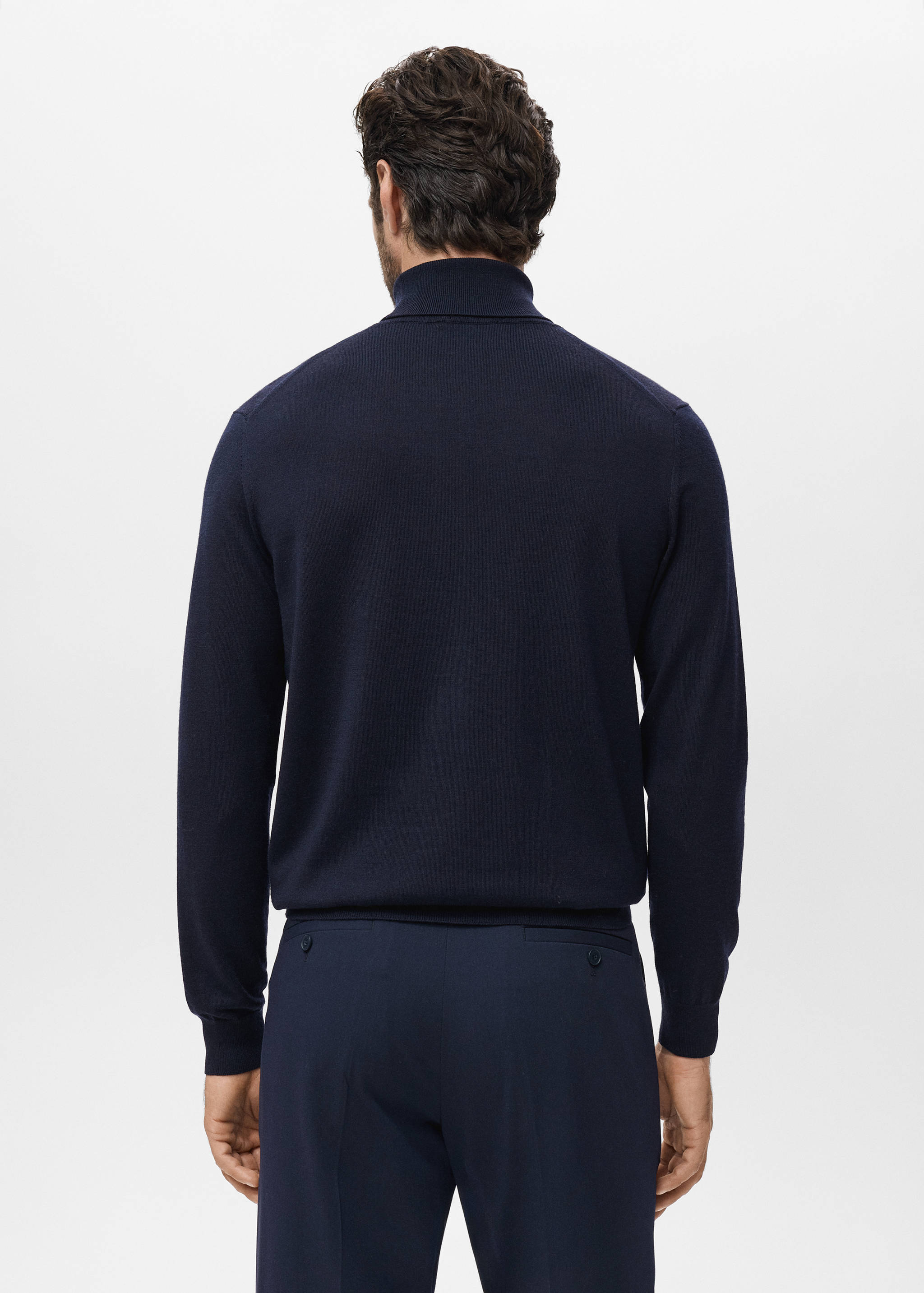 100% merino wool turtleneck sweater - Reverse of the article