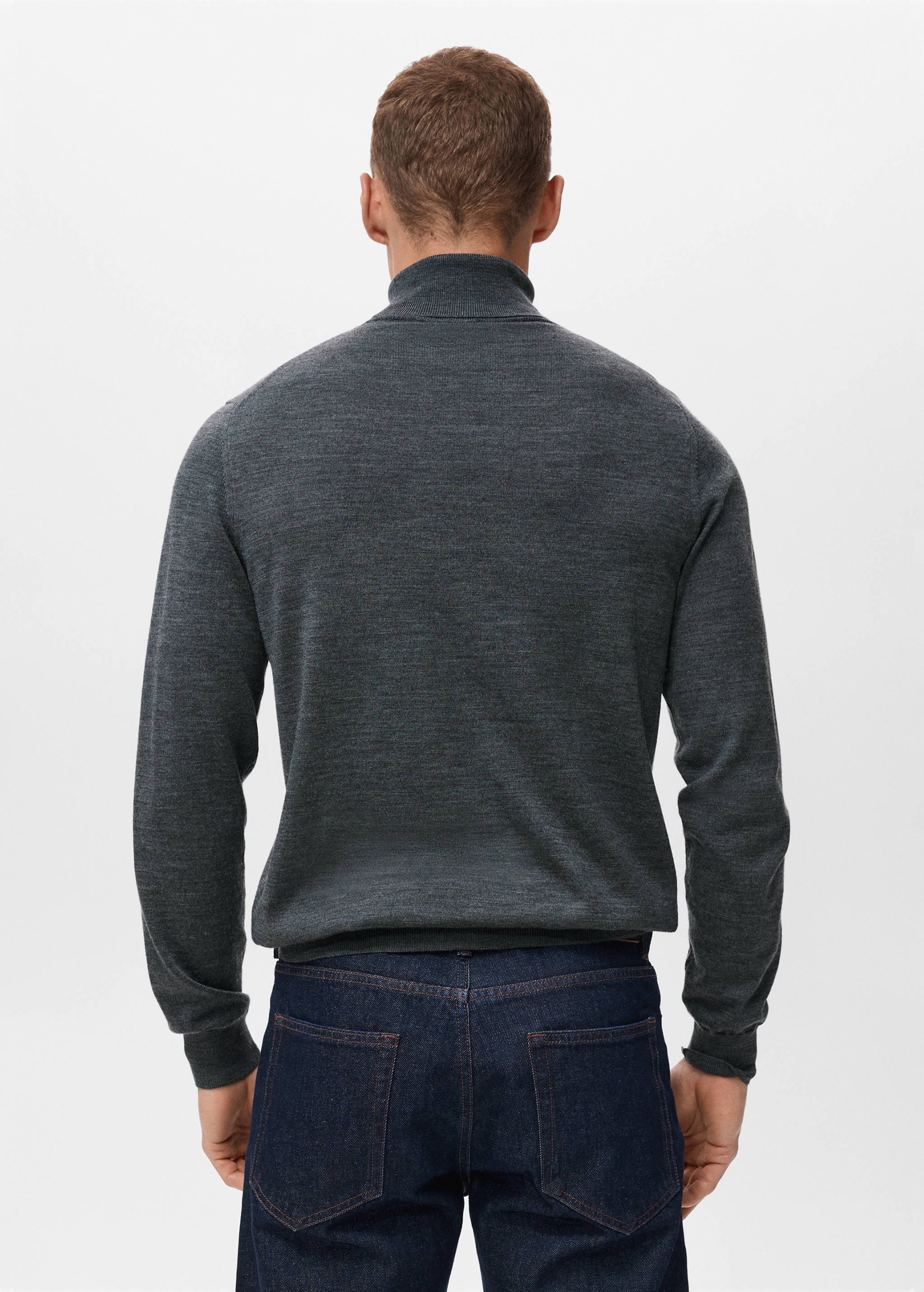 100% merino wool turtleneck sweater - Reverse of the article