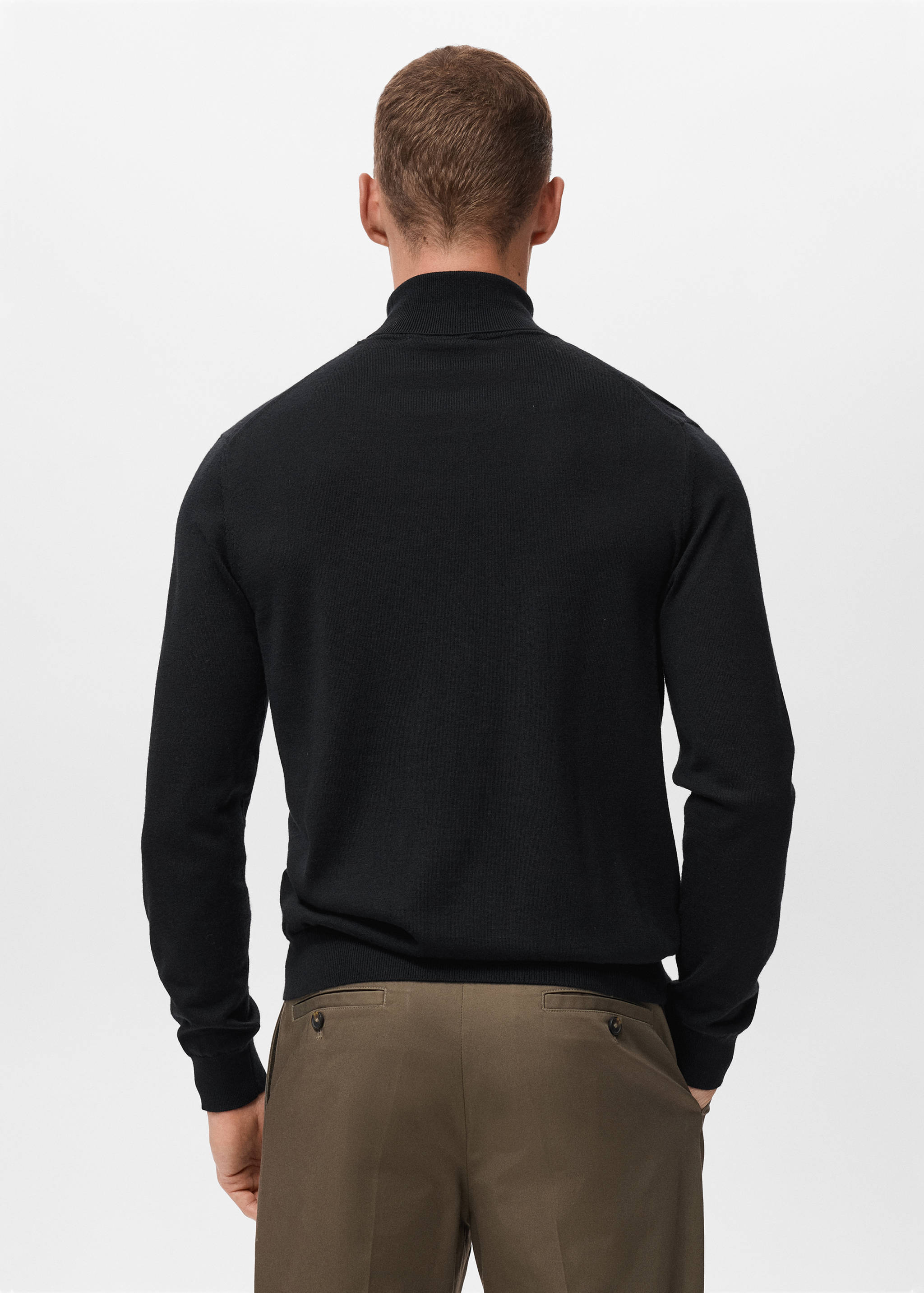 100% merino wool turtleneck sweater - Reverse of the article