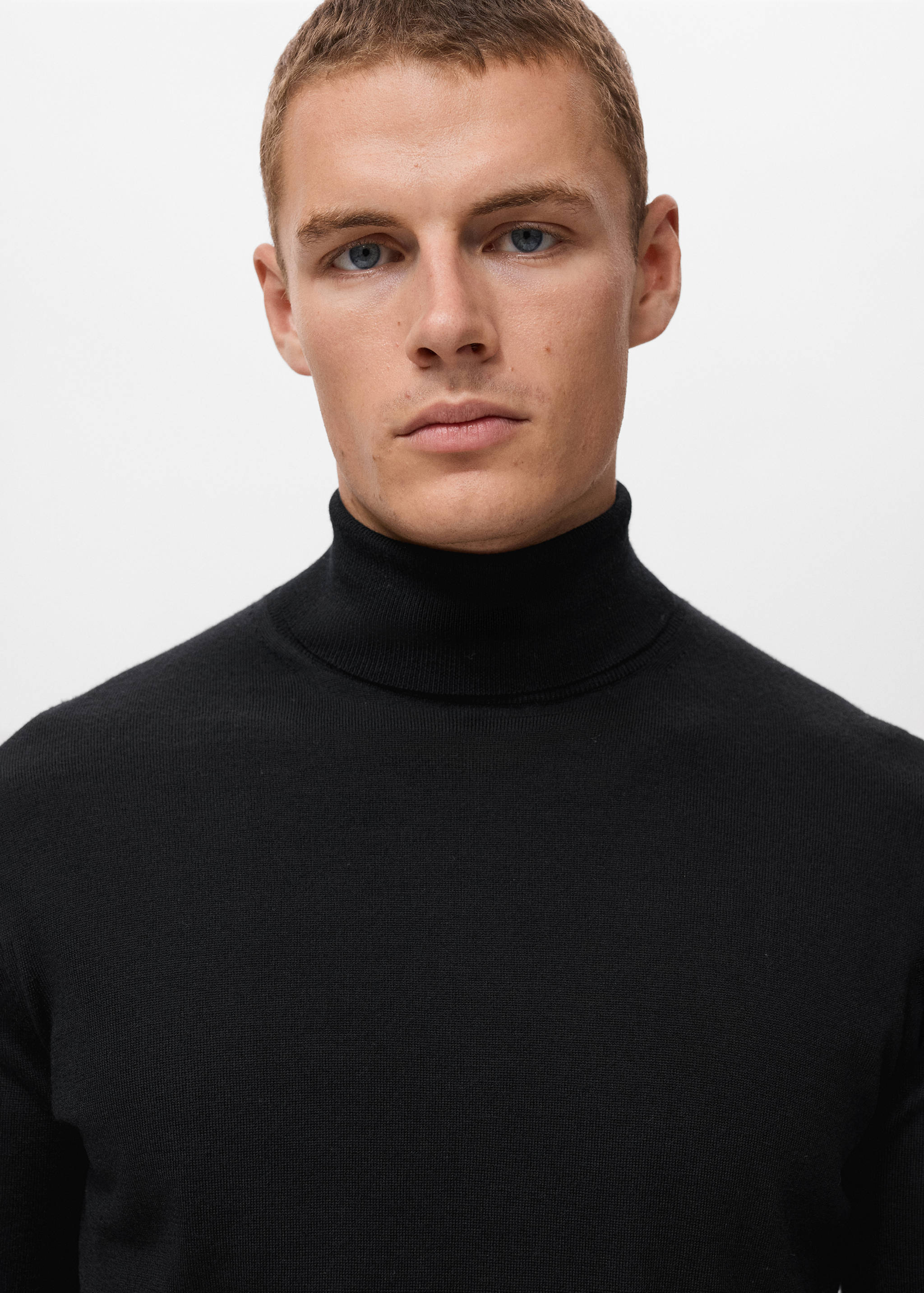 100% merino wool turtleneck sweater - Details of the article 1