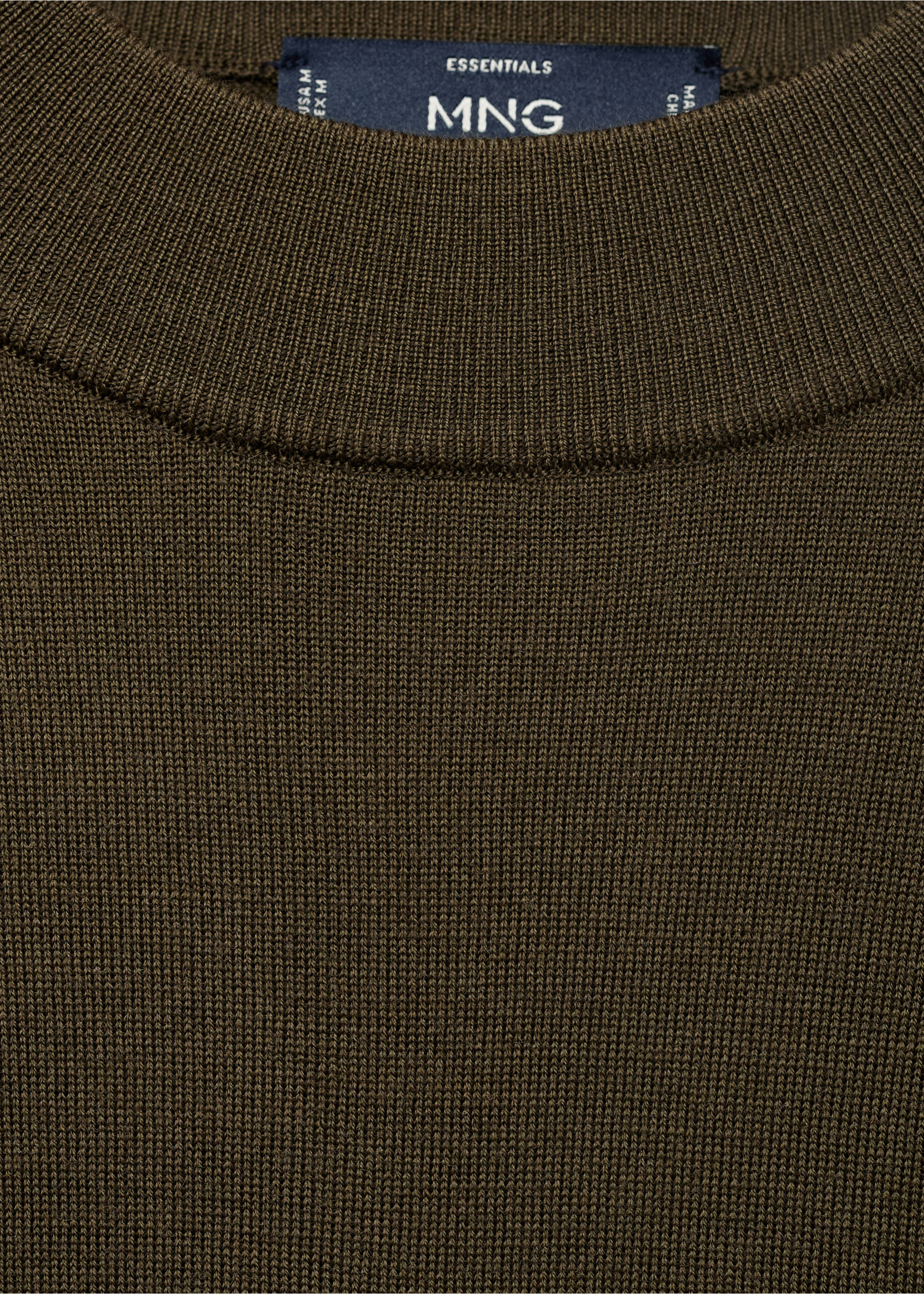 100% merino wool roll neck jumper - Details of the article 8, Olive Green. Ref: 17015973-00.