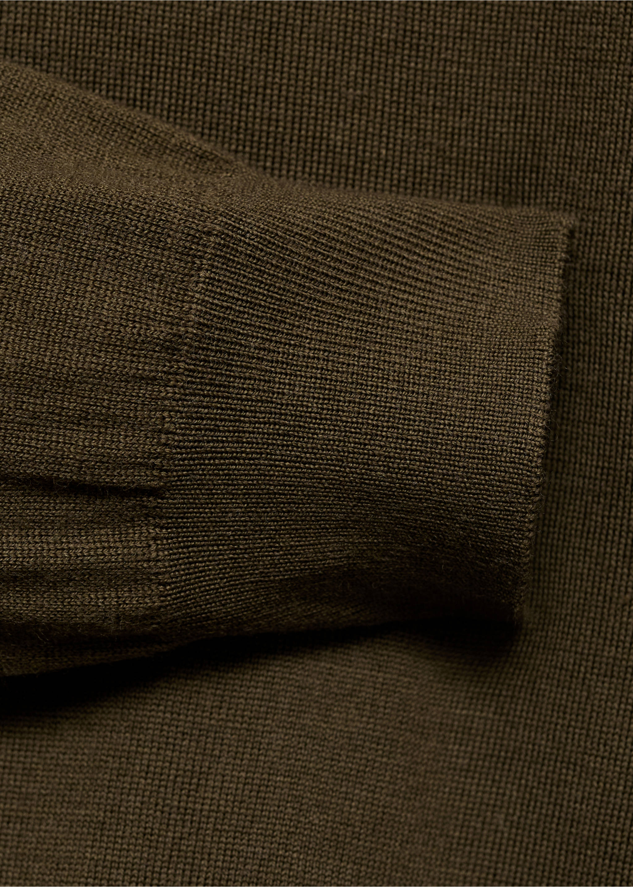 100% merino wool roll neck jumper - Details of the article 0, Olive Green. Ref: 17015973-00.