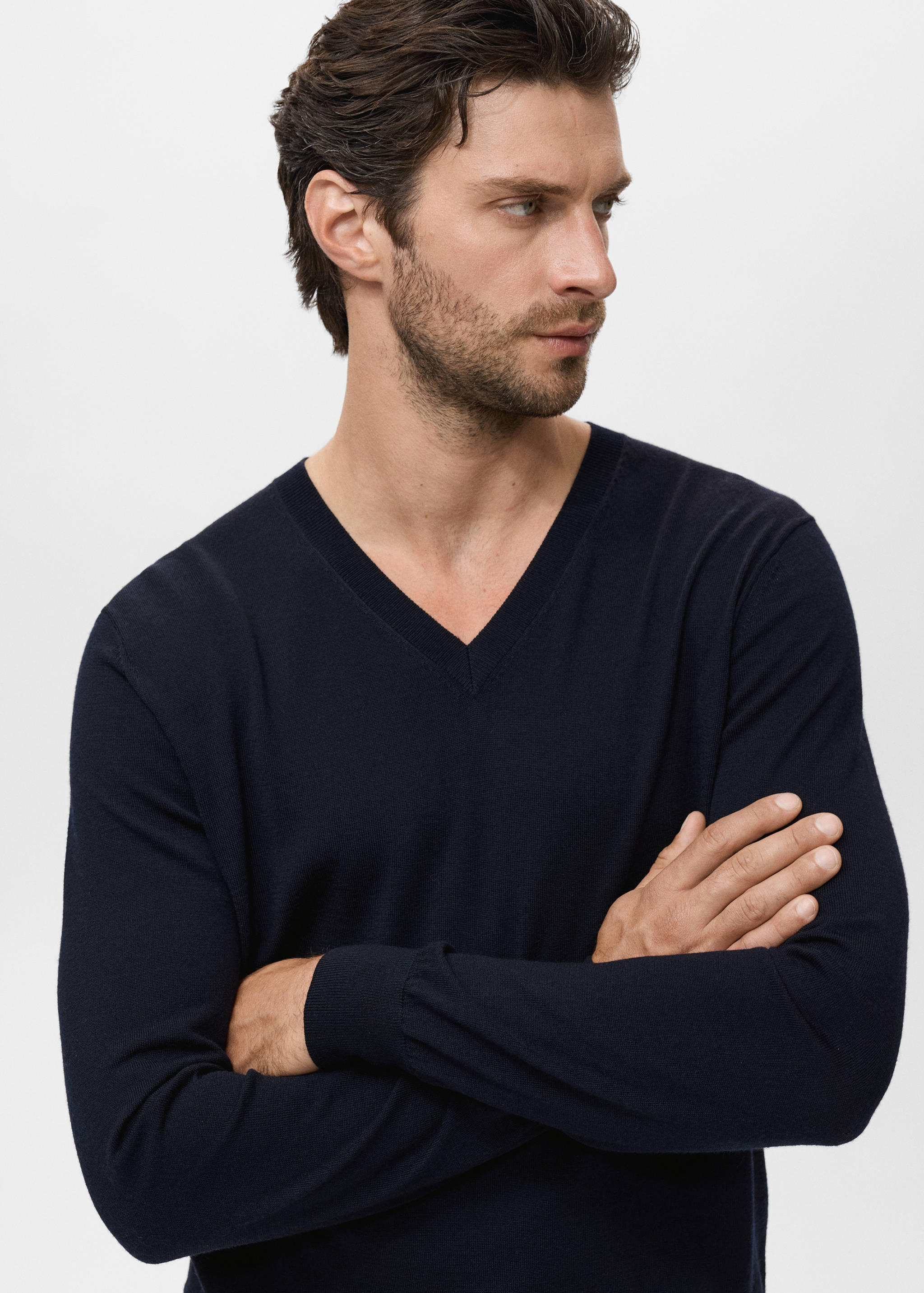 100% merino wool V-neck sweater - Details of the article 1