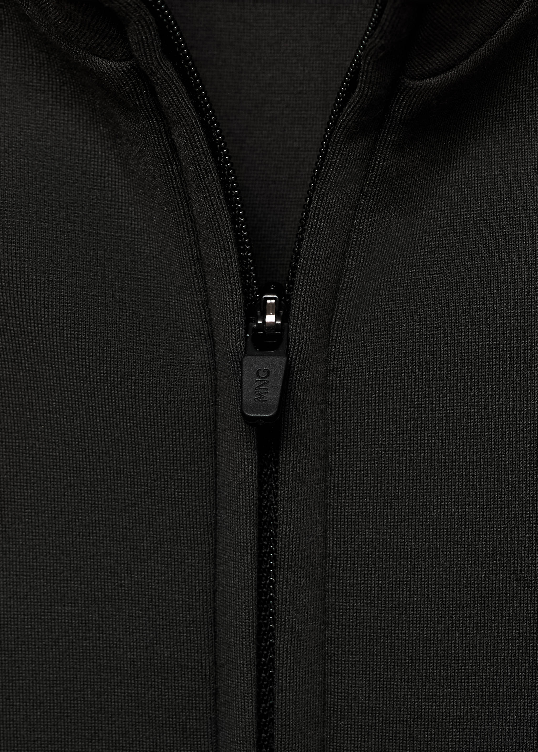 Толстовка стандартного кроя из технологичной ткани - Деталь изделия 8