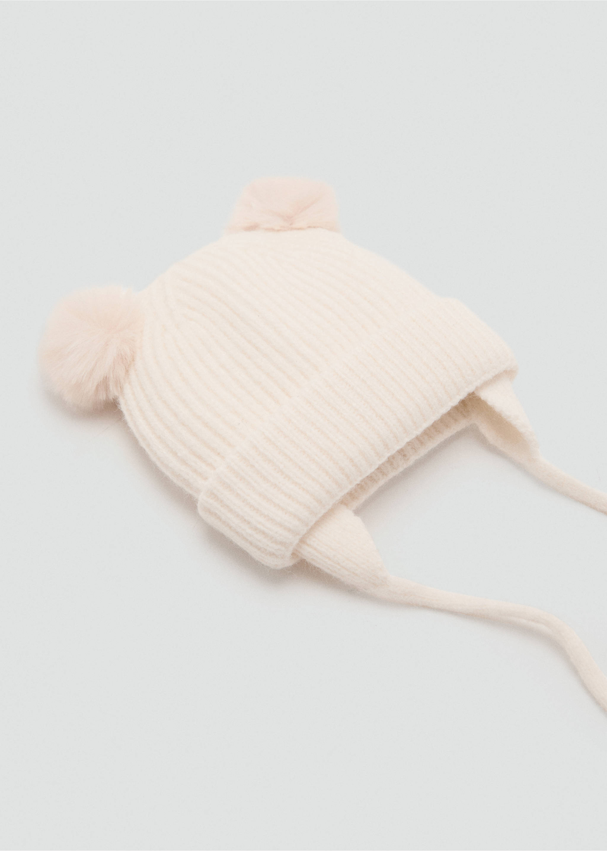 Gorro punto borlas - Plano medio, Arena. Ref: 17015985-00.