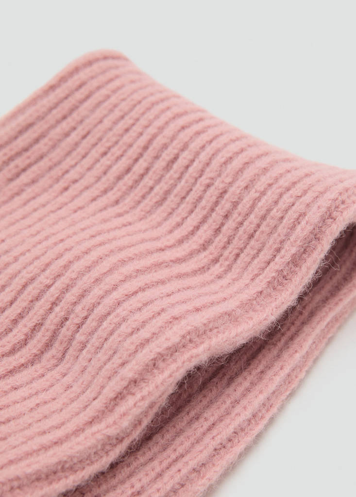 Knitted scarf with tassel — Pale Pink